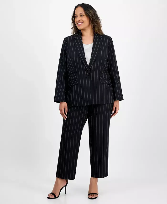 Блейзер больших размеров в тонкую полоску с заостренными лацканами Kasper, черный
Блейзер больших размеров в тонкую полоску с заостренными лацканами Kasper, черный