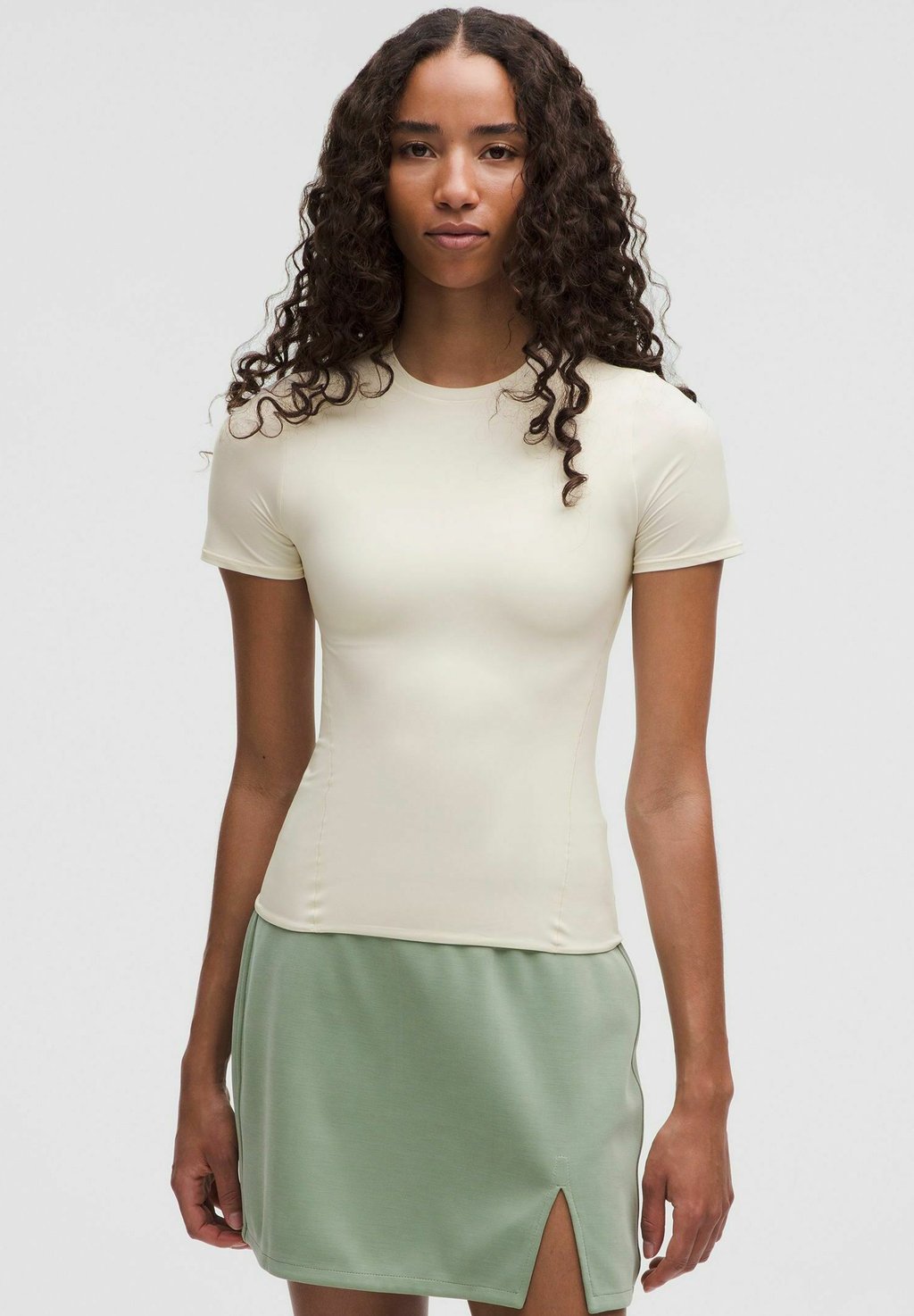 Базовая футболка lululemon, белый
Базовая футболка lululemon, белый