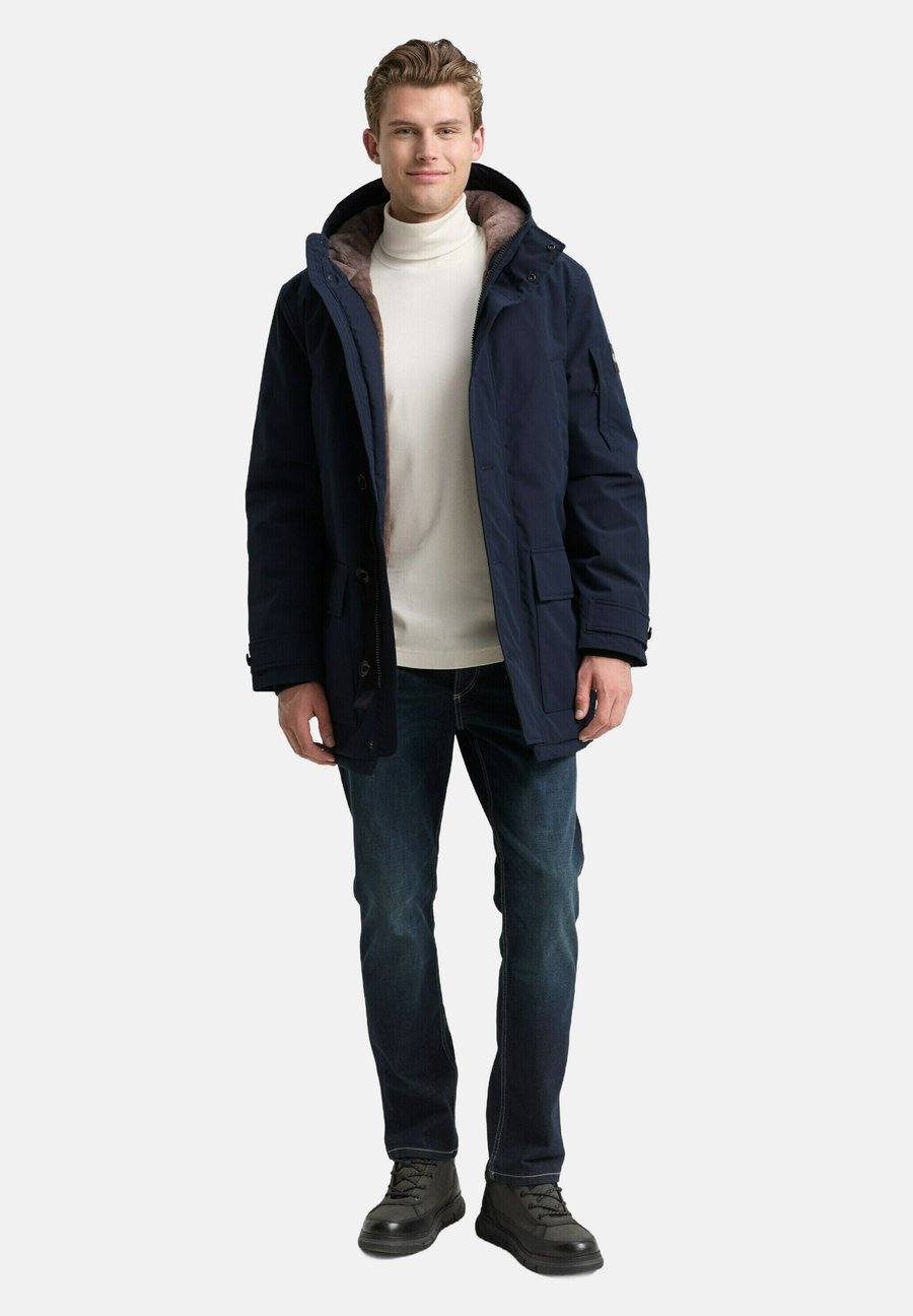 Пальто TOM TAILOR Winter coat, Marine/Dark Blue
Пальто TOM TAILOR Winter coat, Marine/Dark Blue