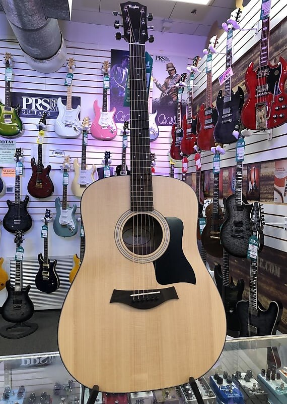 Акустическая гитара Taylor 110e Acoustic-Electric Solid Sitka Spruce Top, Layered Walnut Back and Sides with Gigbag
Акустическая гитара Taylor 110e Acoustic-Electric Solid Sitka Spruce Top, Layered Walnut Back and Sides with Gigbag