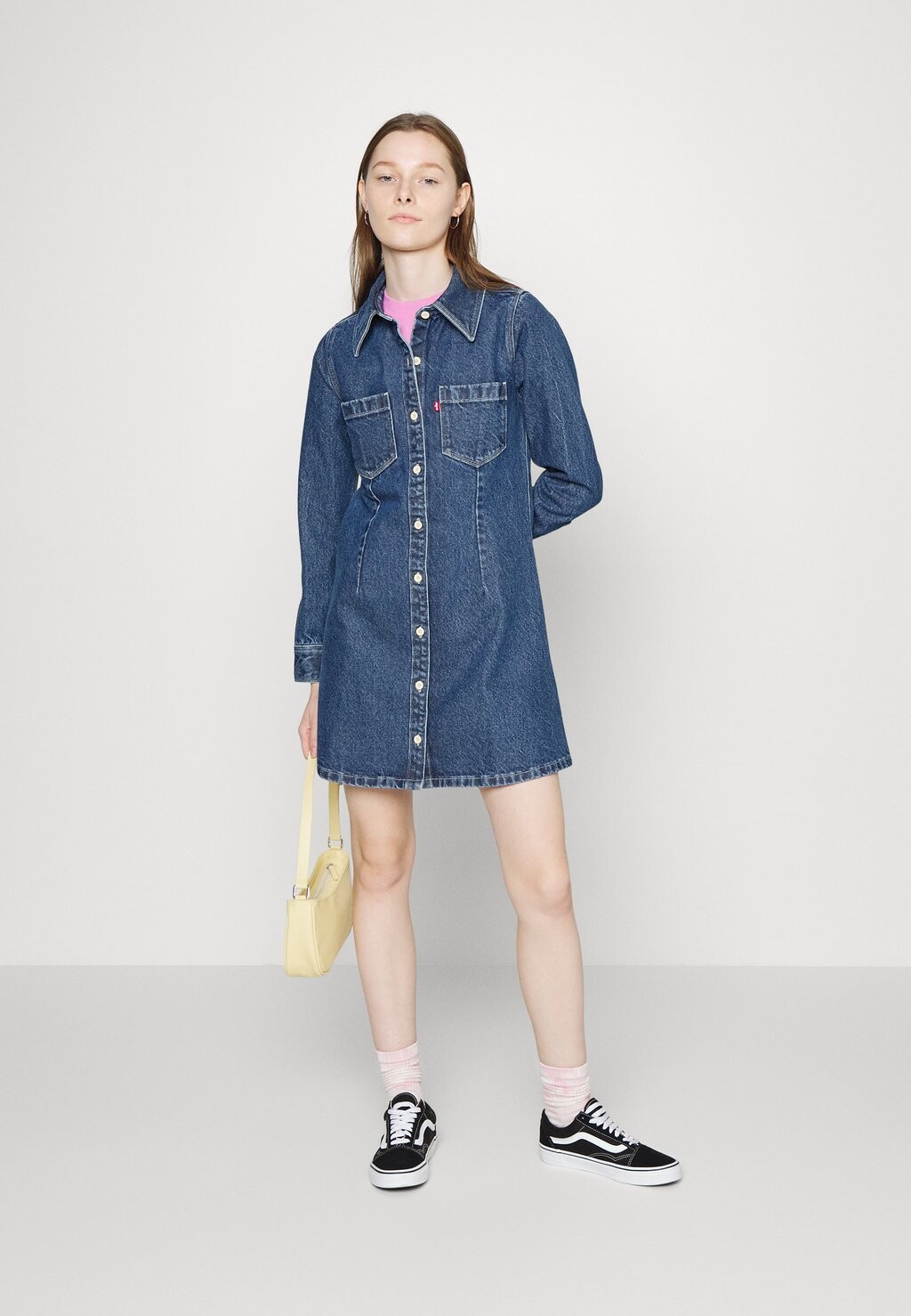 Платье из денима SABINE DRESS Levi's®, синий деним
Платье из денима SABINE DRESS Levi's®, синий деним