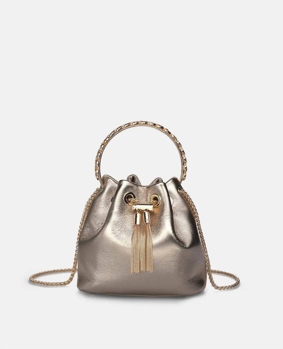 Сумка через плечо с подвесным декором, регулируемой застежкой и металлической цепочкой-ручкой Alma En Pena, коричневый 
Сумка через плечо с подвесным декором, регулируемой застежкой и металлической цепочкой-ручкой Alma En Pena, коричневый