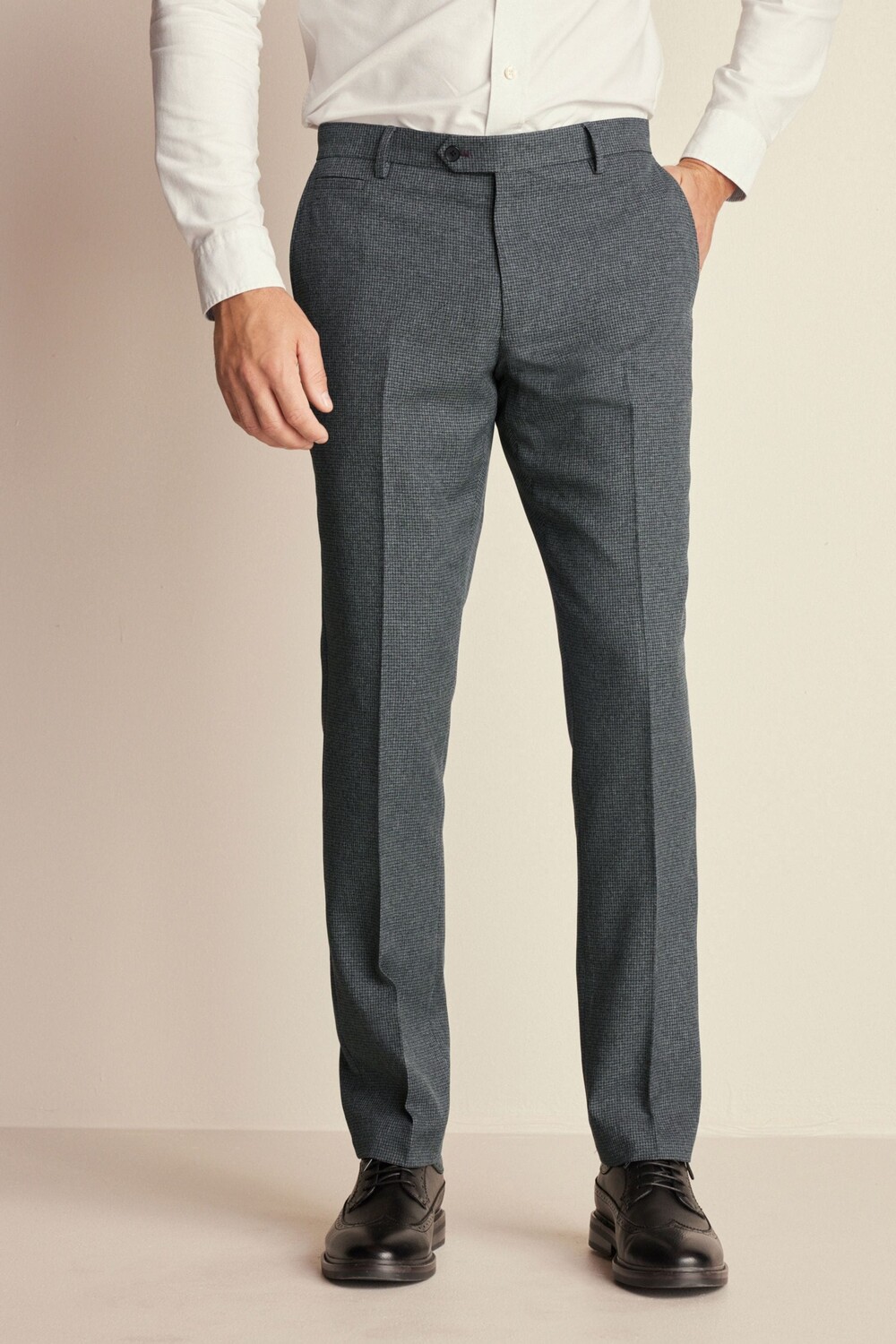 Фактурные костюмные брюки приталенного кроя с декоративной отделкой Next, серый
Фактурные костюмные брюки приталенного кроя с декоративной отделкой Next, серый