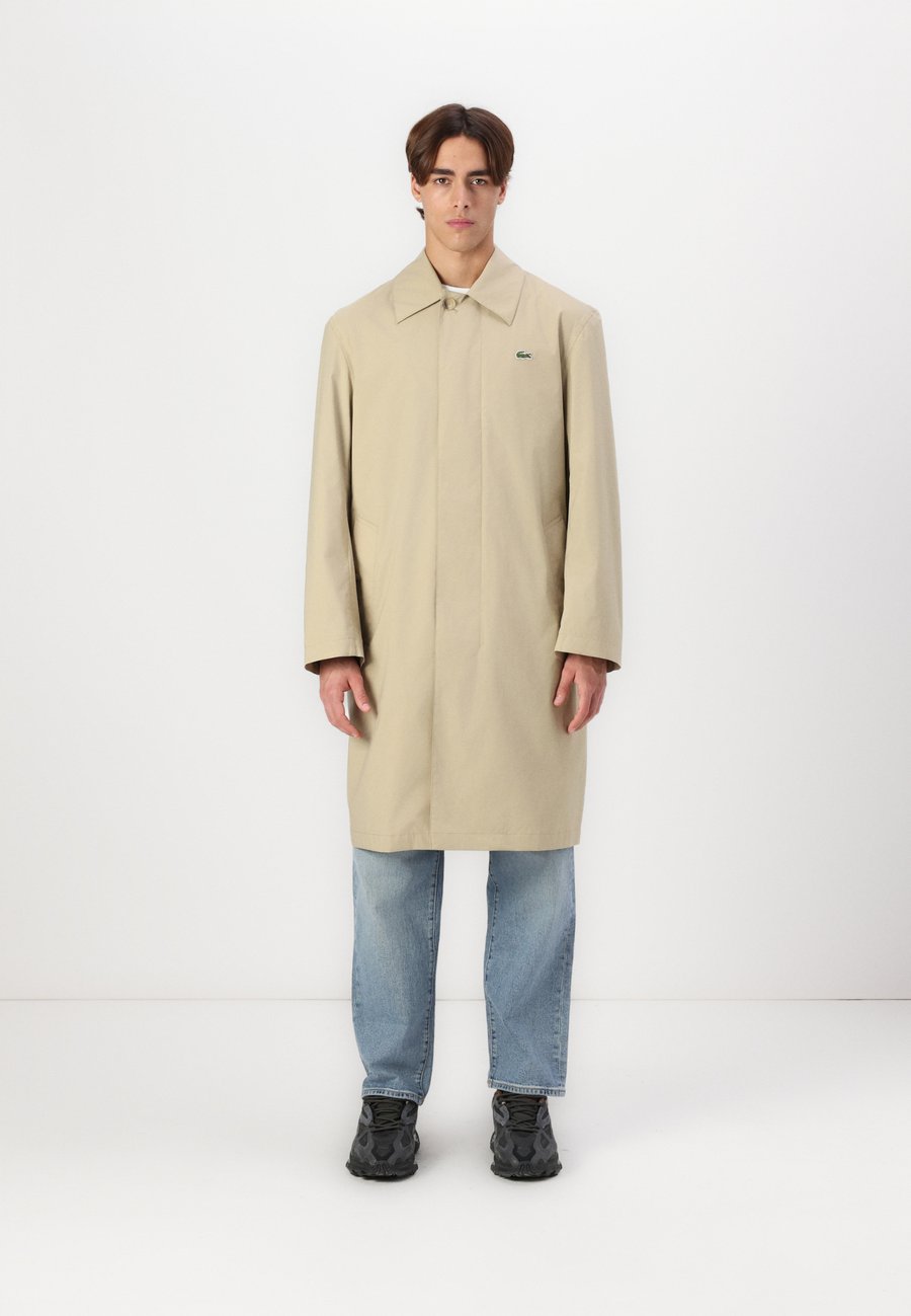 Пальто Lacoste Classic coat, Viennese/Beige
Пальто Lacoste Classic coat, Viennese/Beige
