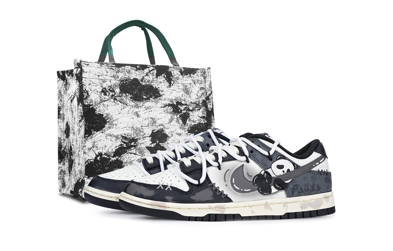 Кроссовки Nike Dunk Skateboarding Shoes Women's Low-top Black/grey/white, черный/белый
Кроссовки Nike Dunk Skateboarding Shoes Women's Low-top Black/grey/white, черный/белый
