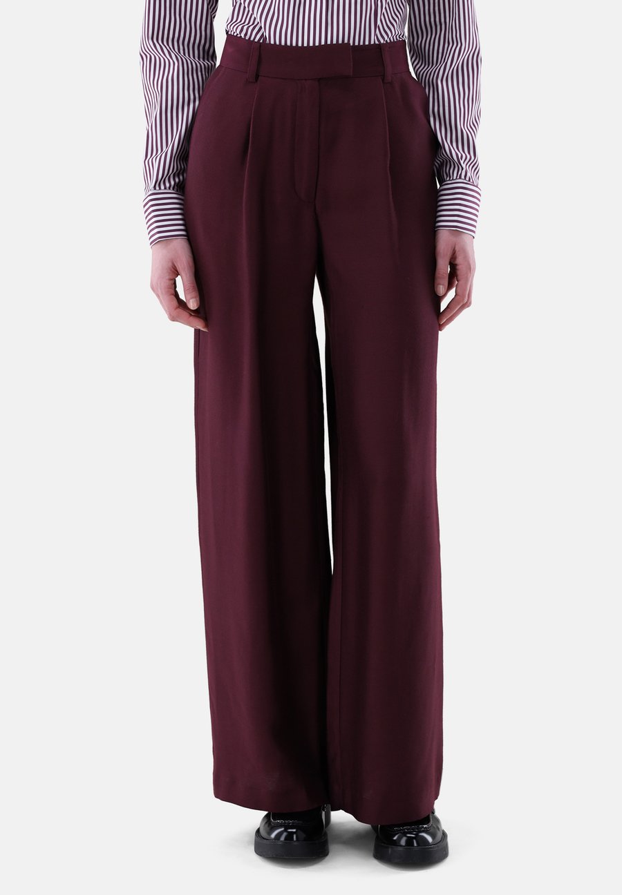 Брюки van Laack Trousers, Dark Brown
Брюки van Laack Trousers, Dark Brown
