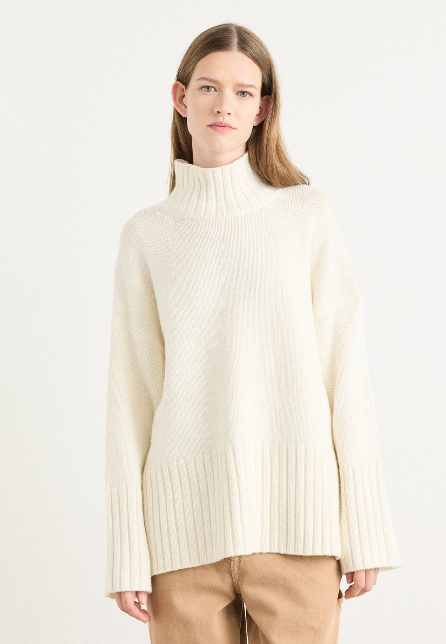 Джемпер Barbour SERENA JUMPER, Cloud/White
Джемпер Barbour SERENA JUMPER, Cloud/White