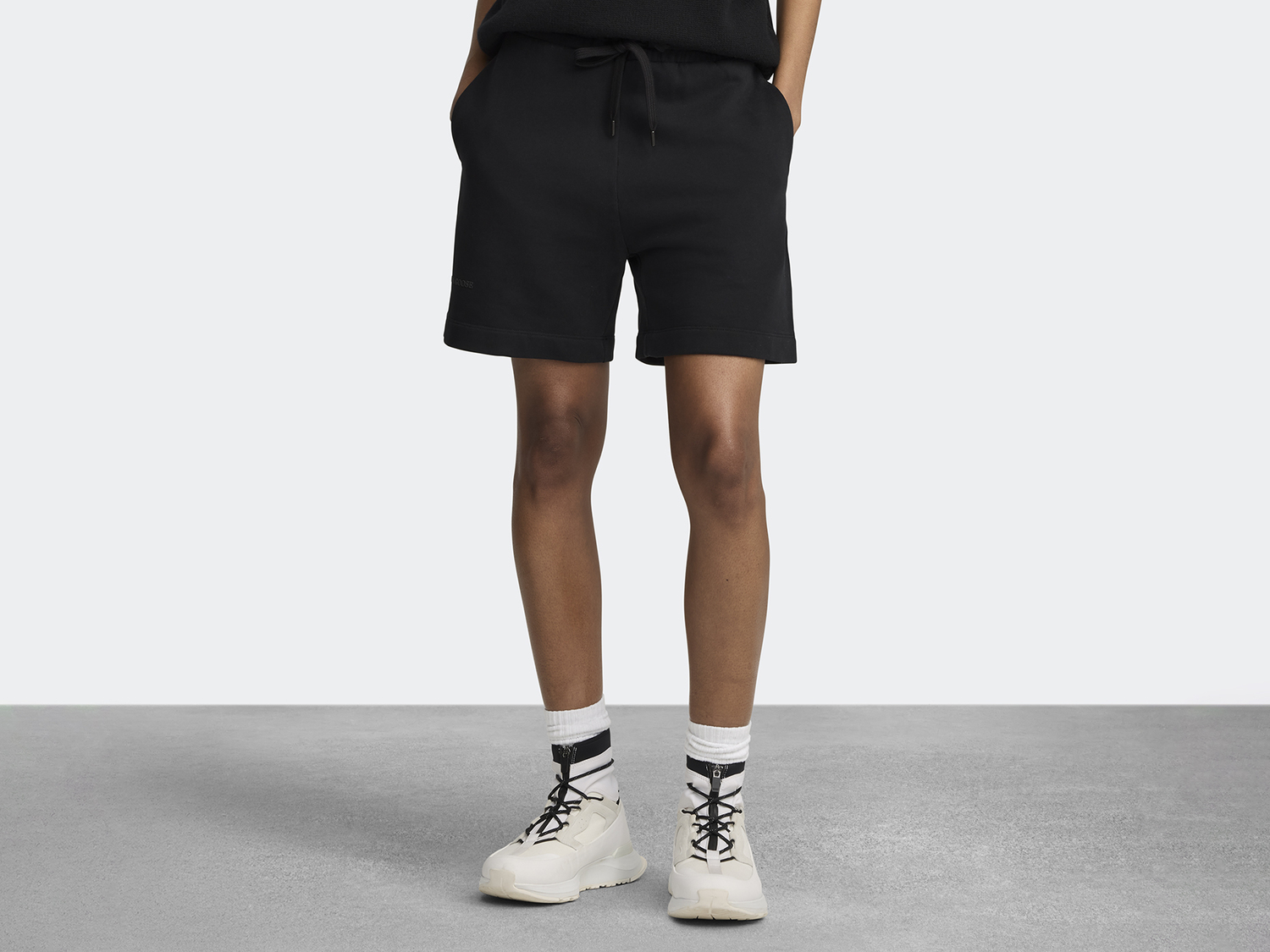 Шорты Canada Goose Muskoka Relaxed Short, черный
Шорты Canada Goose Muskoka Relaxed Short, черный