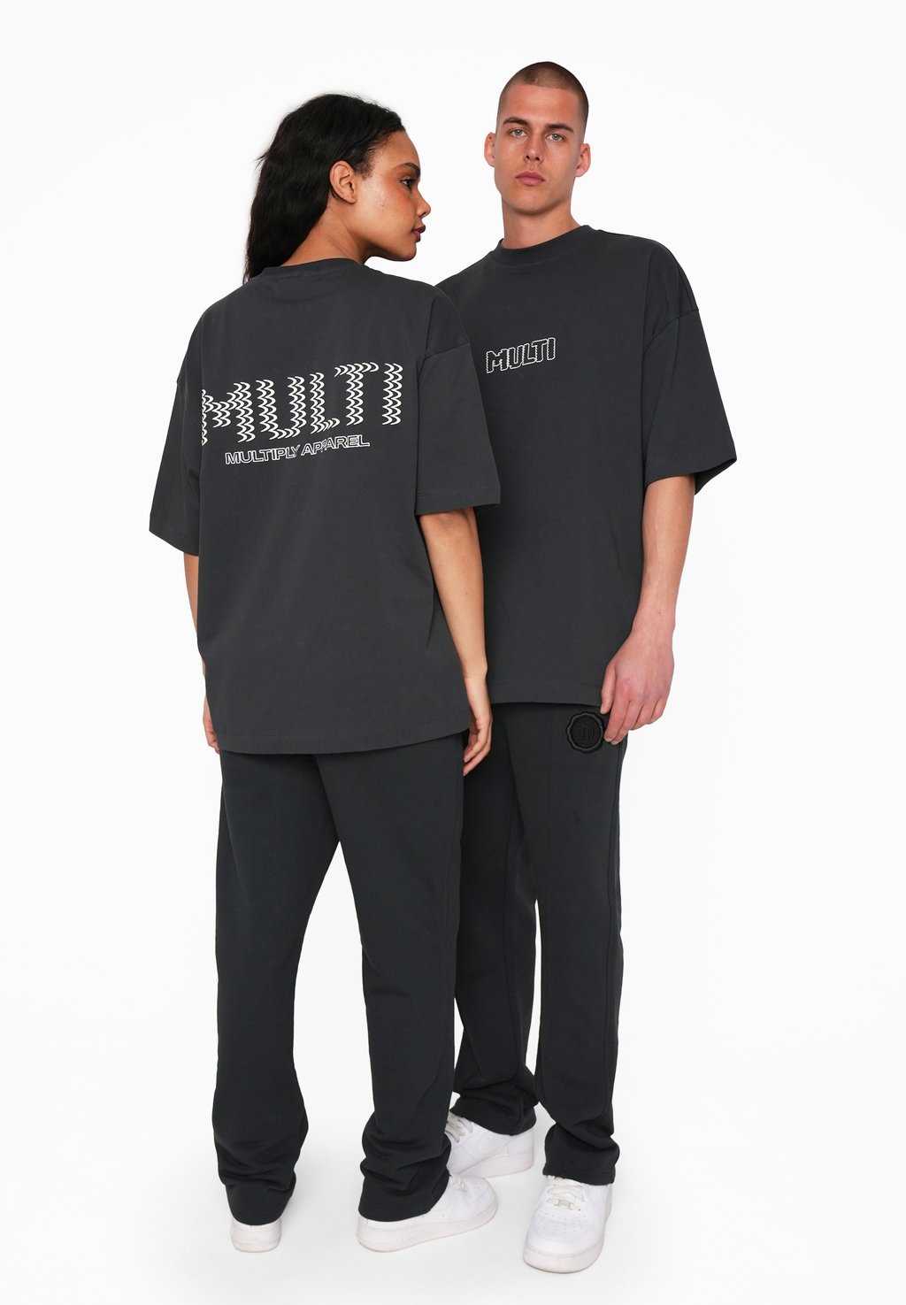 Спортивные штаны Multiply Apparel, черный
Спортивные штаны Multiply Apparel, черный
