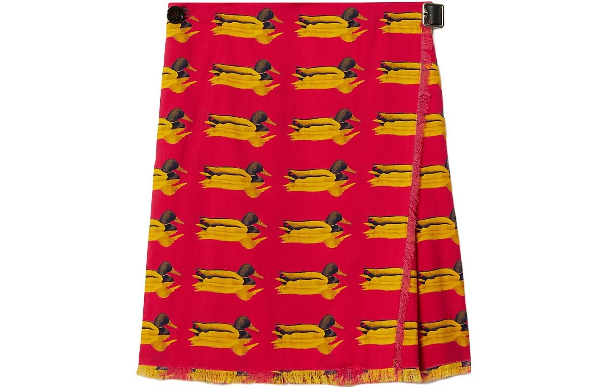 Юбка повседневная женская красная Burberry
Юбка повседневная женская красная Burberry