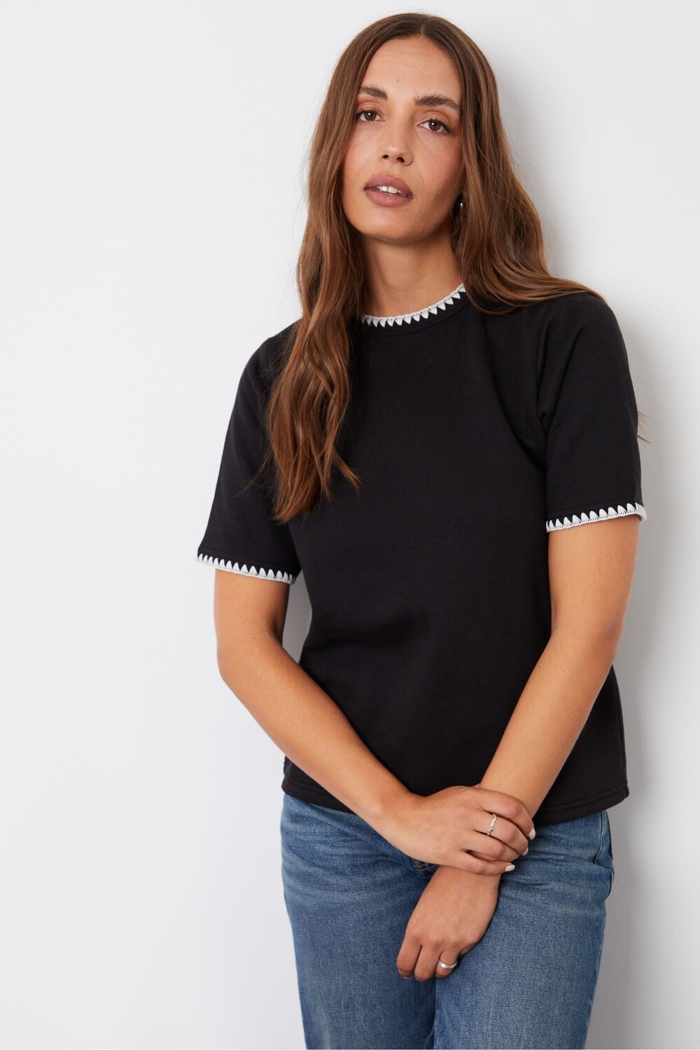 Толстовка с короткими рукавами и контрастной строчкой по краю Threadbare, черный
Толстовка с короткими рукавами и контрастной строчкой по краю Threadbare, черный