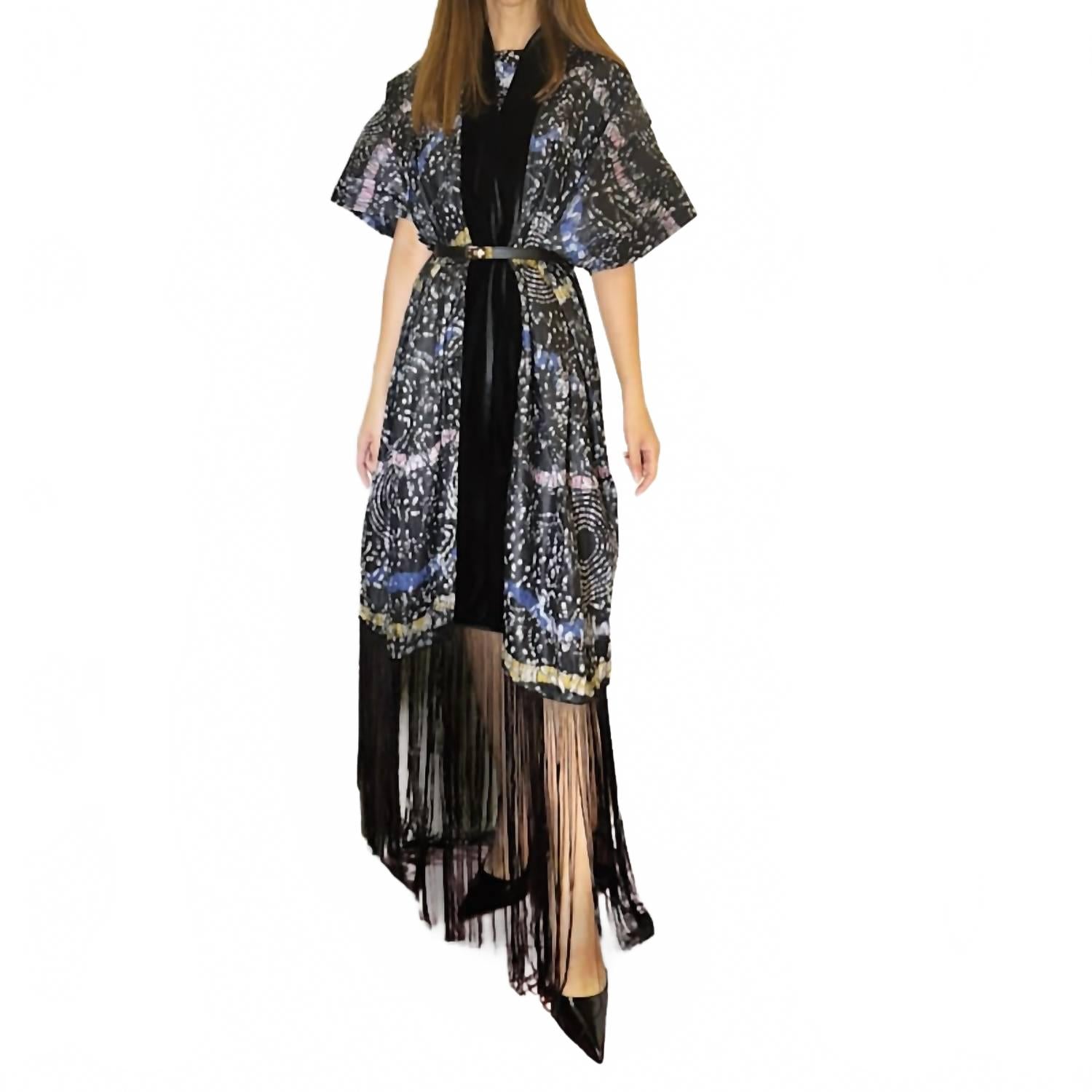 Платье миди Fringe Muse в черном мультиколоре Chuks Collins
Платье миди Fringe Muse в черном мультиколоре Chuks Collins