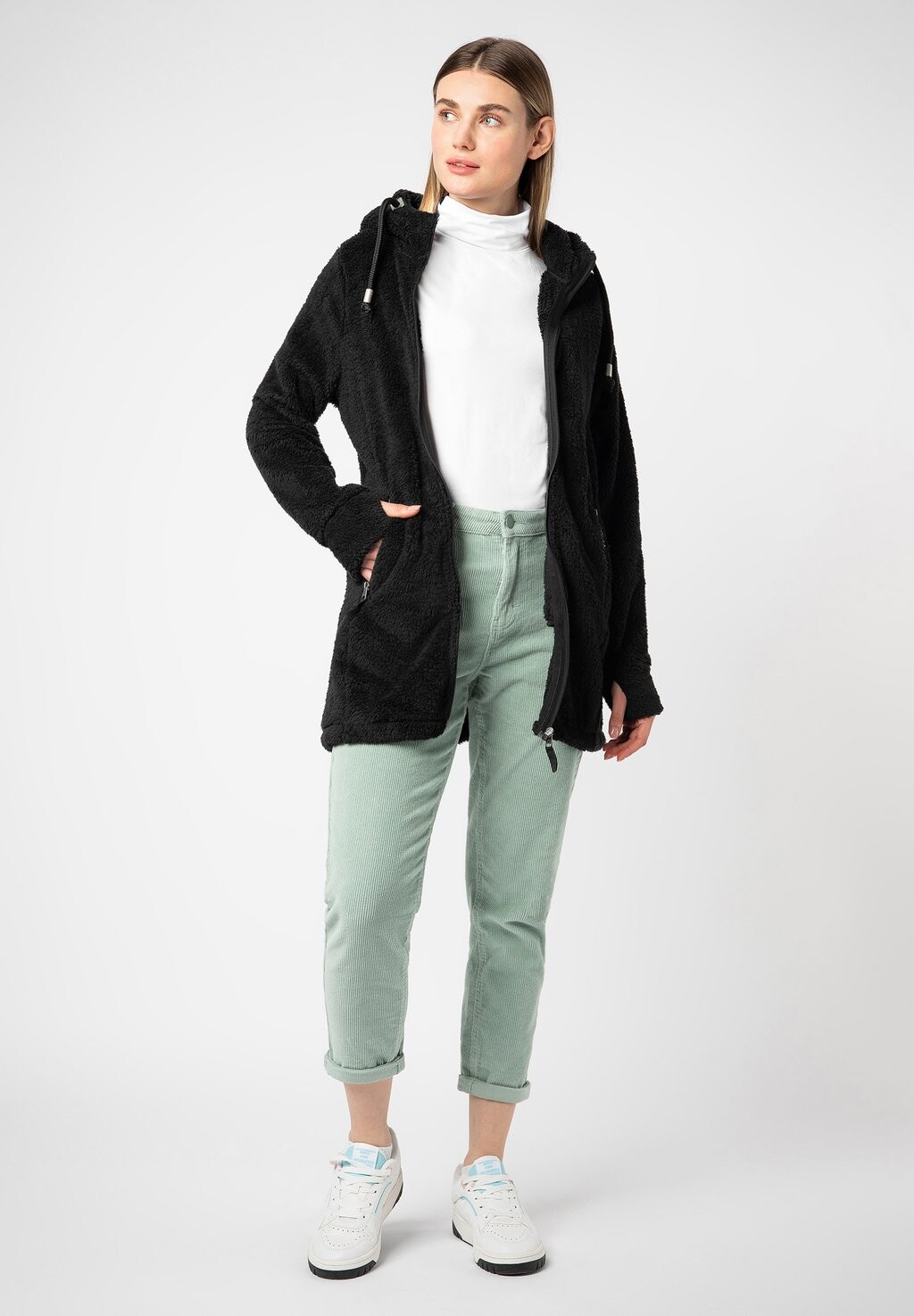 Зимнее пальто MIT KAPUZE Sublevel, черный
Зимнее пальто MIT KAPUZE Sublevel, черный