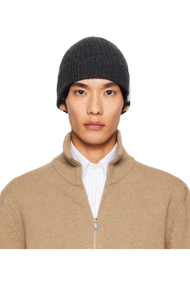 Кашемировая шапка с манжетой из 4 резинок Thom Browne, серый
Кашемировая шапка с манжетой из 4 резинок Thom Browne, серый
