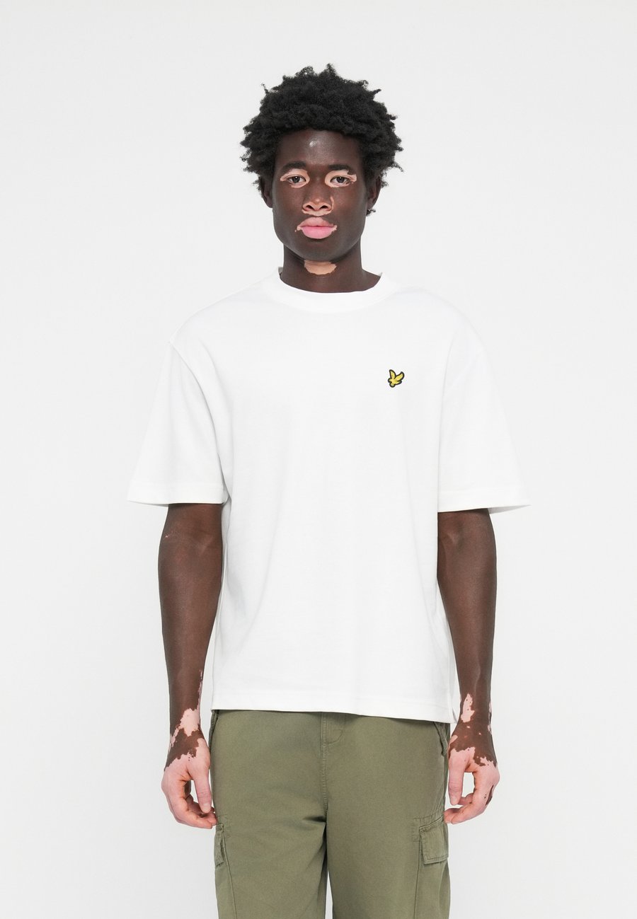 Футболка Lyle & Scott ULTRA SOFT, White
Футболка Lyle & Scott ULTRA SOFT, White