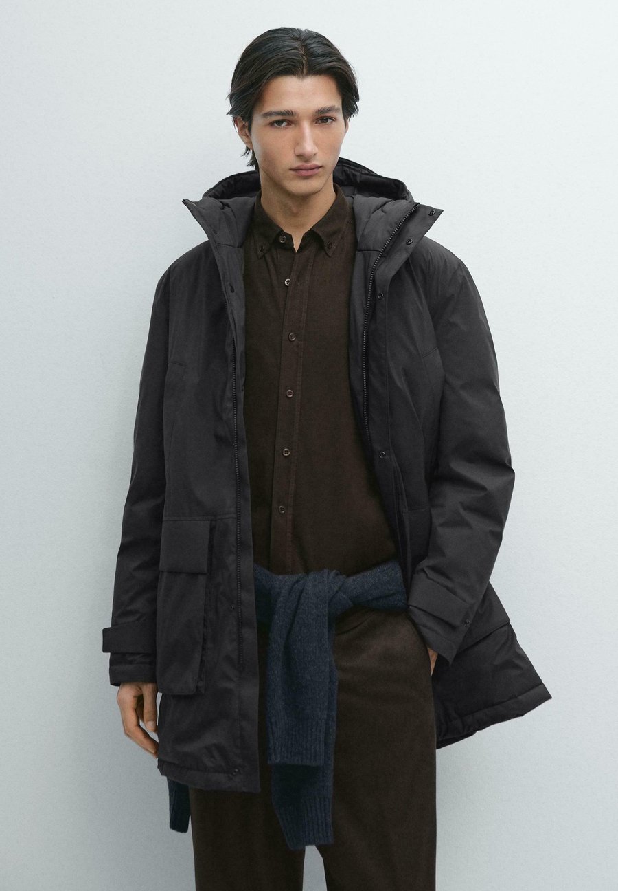 Куртка Massimo Dutti WATER-REPELLENT HOODED, Black
Куртка Massimo Dutti WATER-REPELLENT HOODED, Black