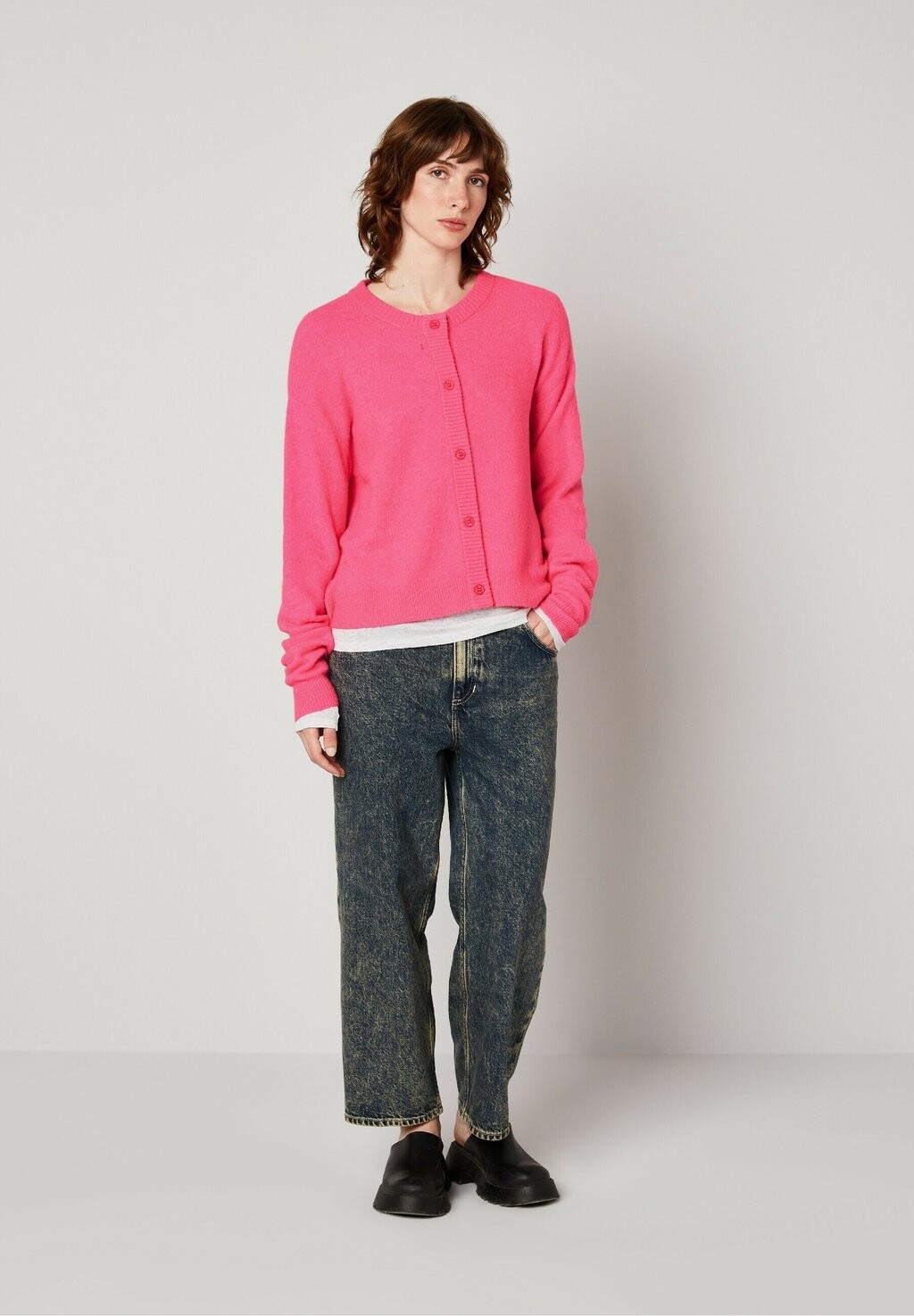 Кардиган ADAMSVILLE American Vintage, неоновый розовый
Кардиган ADAMSVILLE American Vintage, неоновый розовый