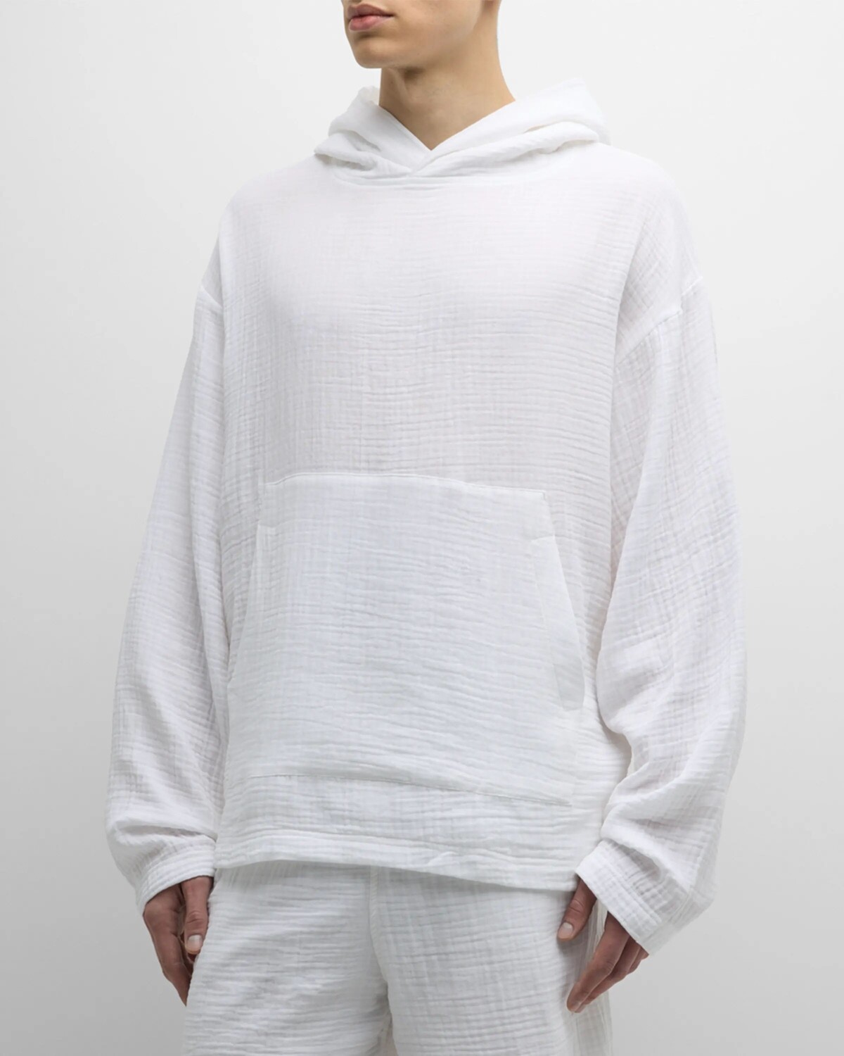 Мужская худи оверсайз из текстурированного хлопка TRUE TRIBE, цвет White Angel
Мужская худи оверсайз из текстурированного хлопка TRUE TRIBE, цвет White Angel