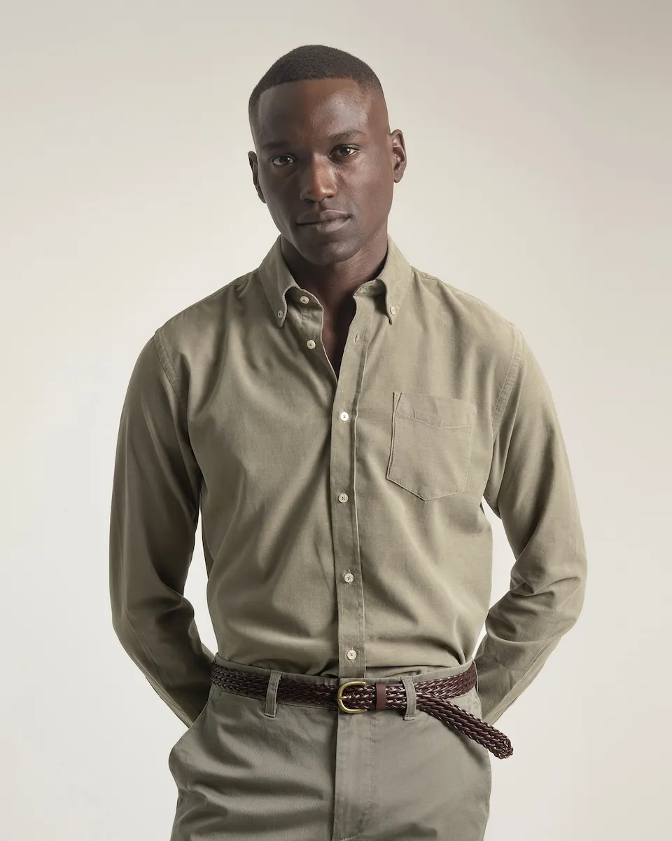 Мужская повседневная рубашка из микровельвета, приталенного кроя PuroEgo, хаки
Мужская повседневная рубашка из микровельвета, приталенного кроя PuroEgo, хаки