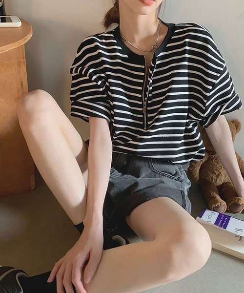 Футболка полосатая, черная Asterellivi
Футболка полосатая, черная Asterellivi