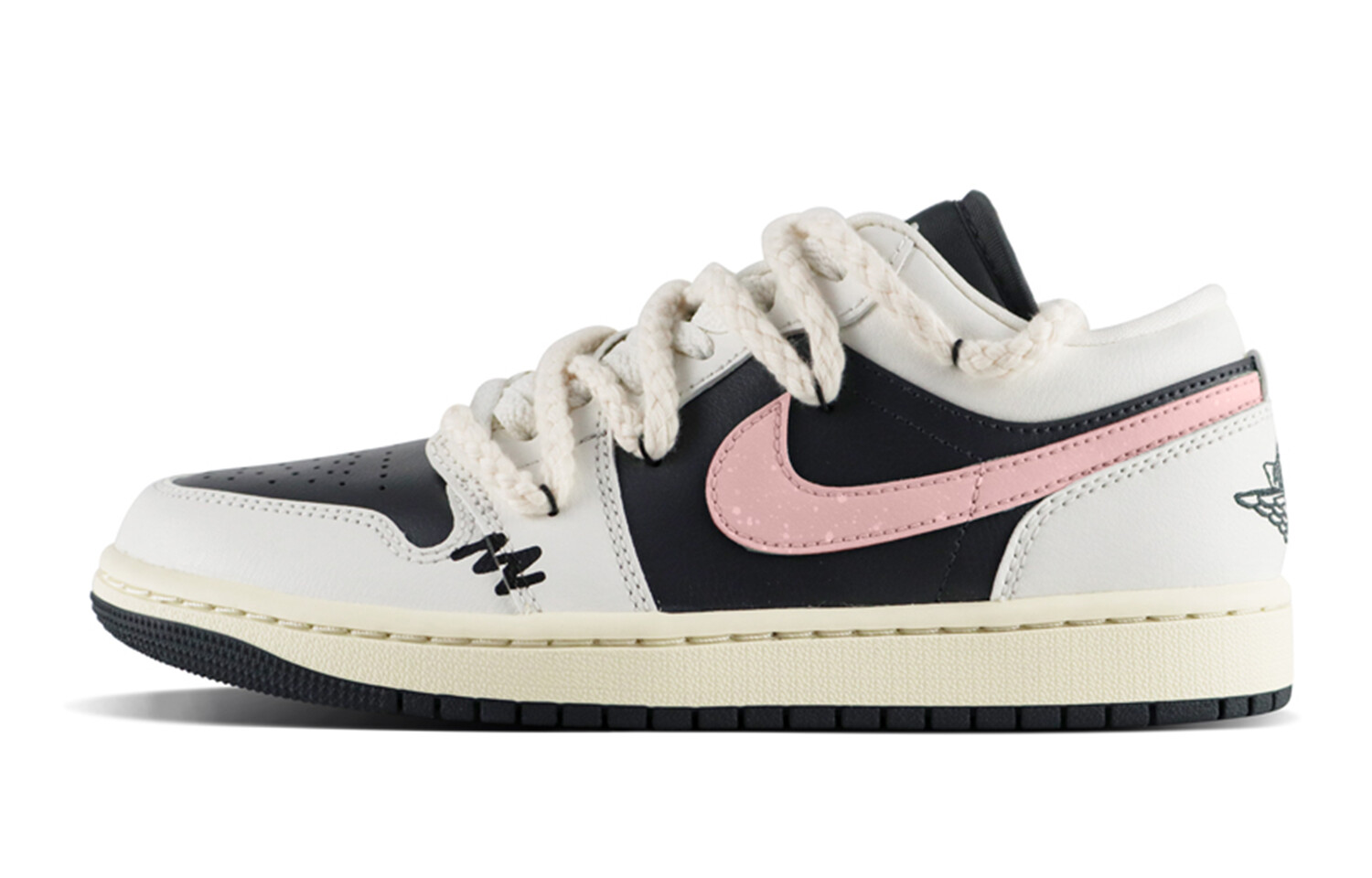Кроссовки Air Jordan 1 Vintage Basketball Shoes Women's Low-top Black/white/pink, розовый
Кроссовки Air Jordan 1 Vintage Basketball Shoes Women's Low-top Black/white/pink, розовый