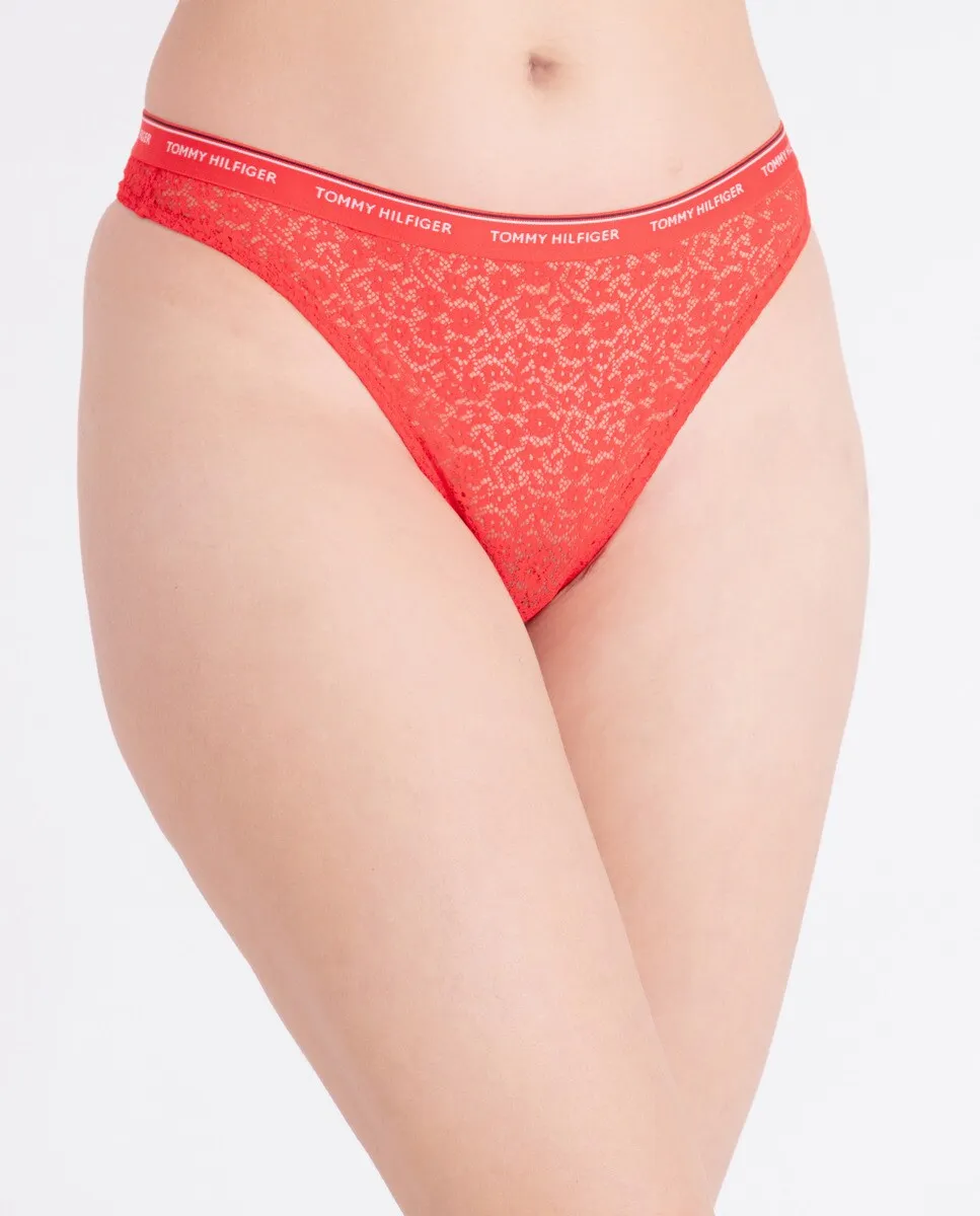 Упаковка из 3 кружевных стрингов Tommy Hilfiger, мультиколор 
Упаковка из 3 кружевных стрингов Tommy Hilfiger, мультиколор