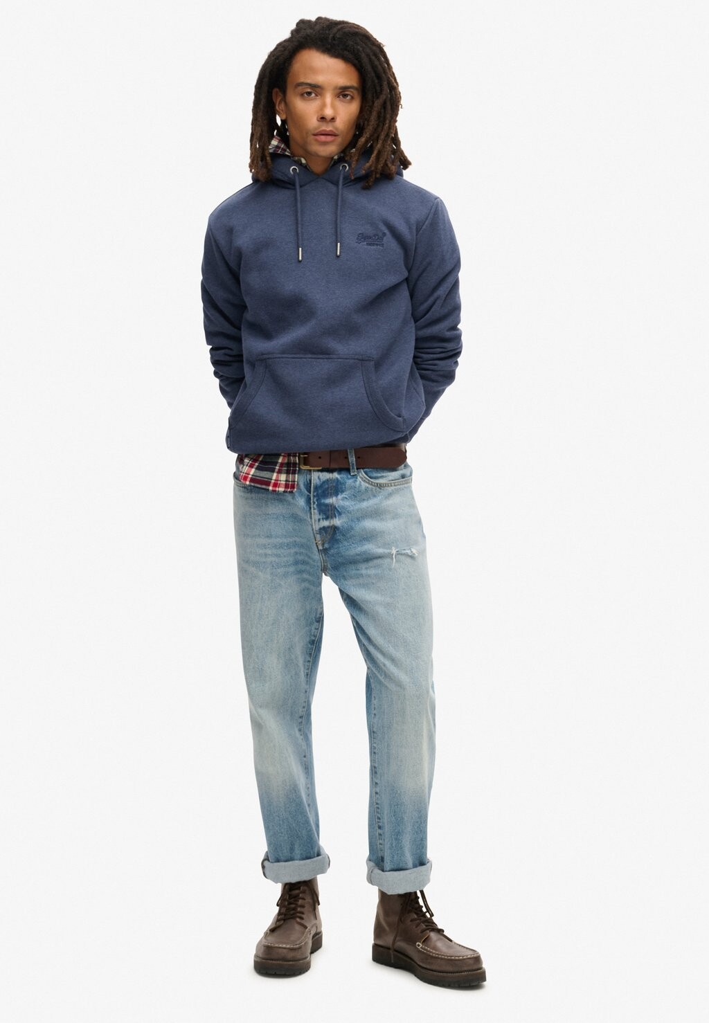 Толстовка с капюшоном ESSENTIAL LOGO Superdry, синий
Толстовка с капюшоном ESSENTIAL LOGO Superdry, синий