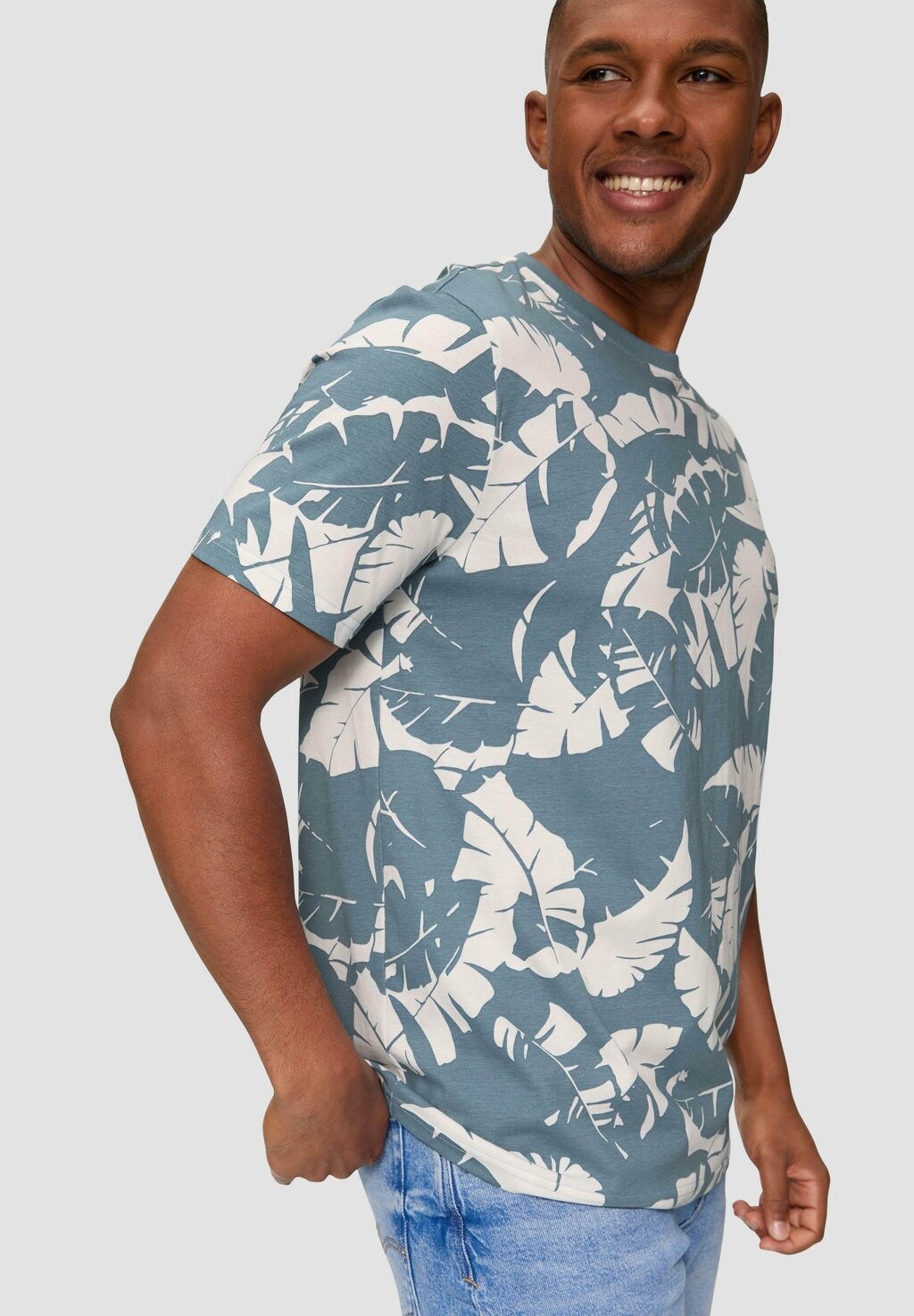 Футболка с принтом MIT ALL-OVER QS, светло-голубой
Футболка с принтом MIT ALL-OVER QS, светло-голубой