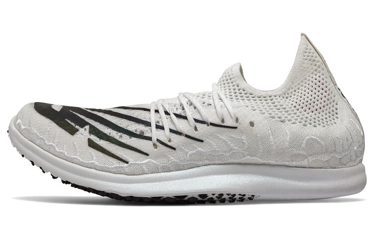 Кроссовки New Balance NB FuelCell для женщин
Кроссовки New Balance NB FuelCell для женщин