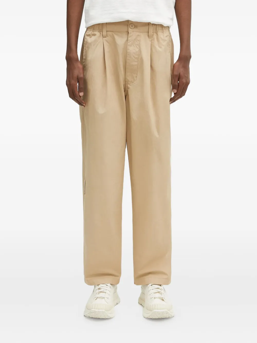 Брюки AAPE Now со складками AAPE BY *A BATHING APE, нейтральный
Брюки AAPE Now со складками AAPE BY *A BATHING APE, нейтральный