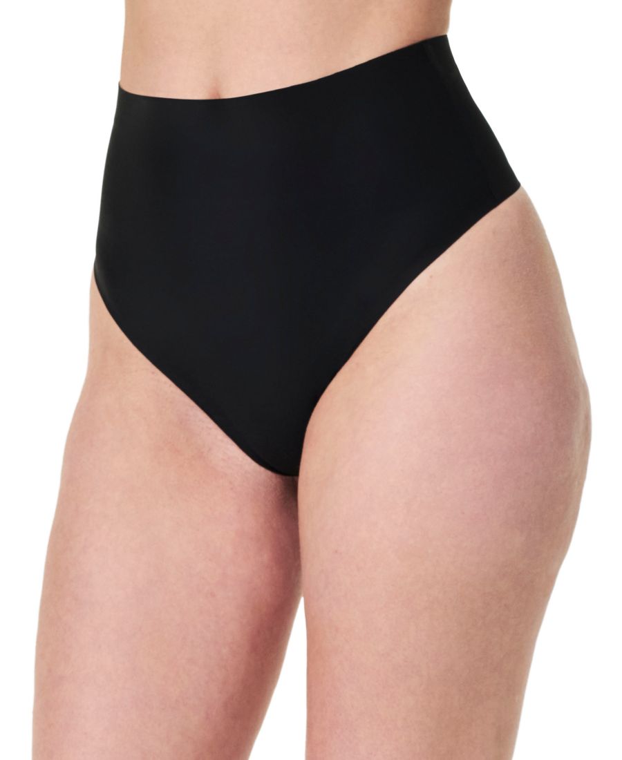 Женские утягивающие стринги 40130R SPANX, Very Black
Женские утягивающие стринги 40130R SPANX, Very Black