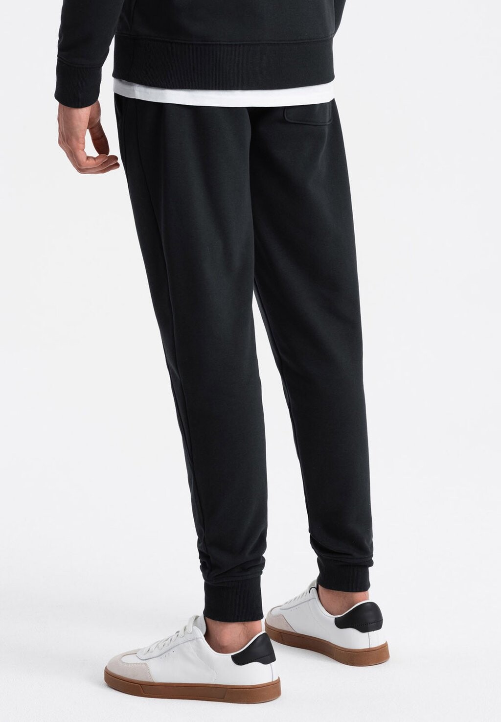 Спортивные брюки Ombre, черный
Спортивные брюки Ombre, черный