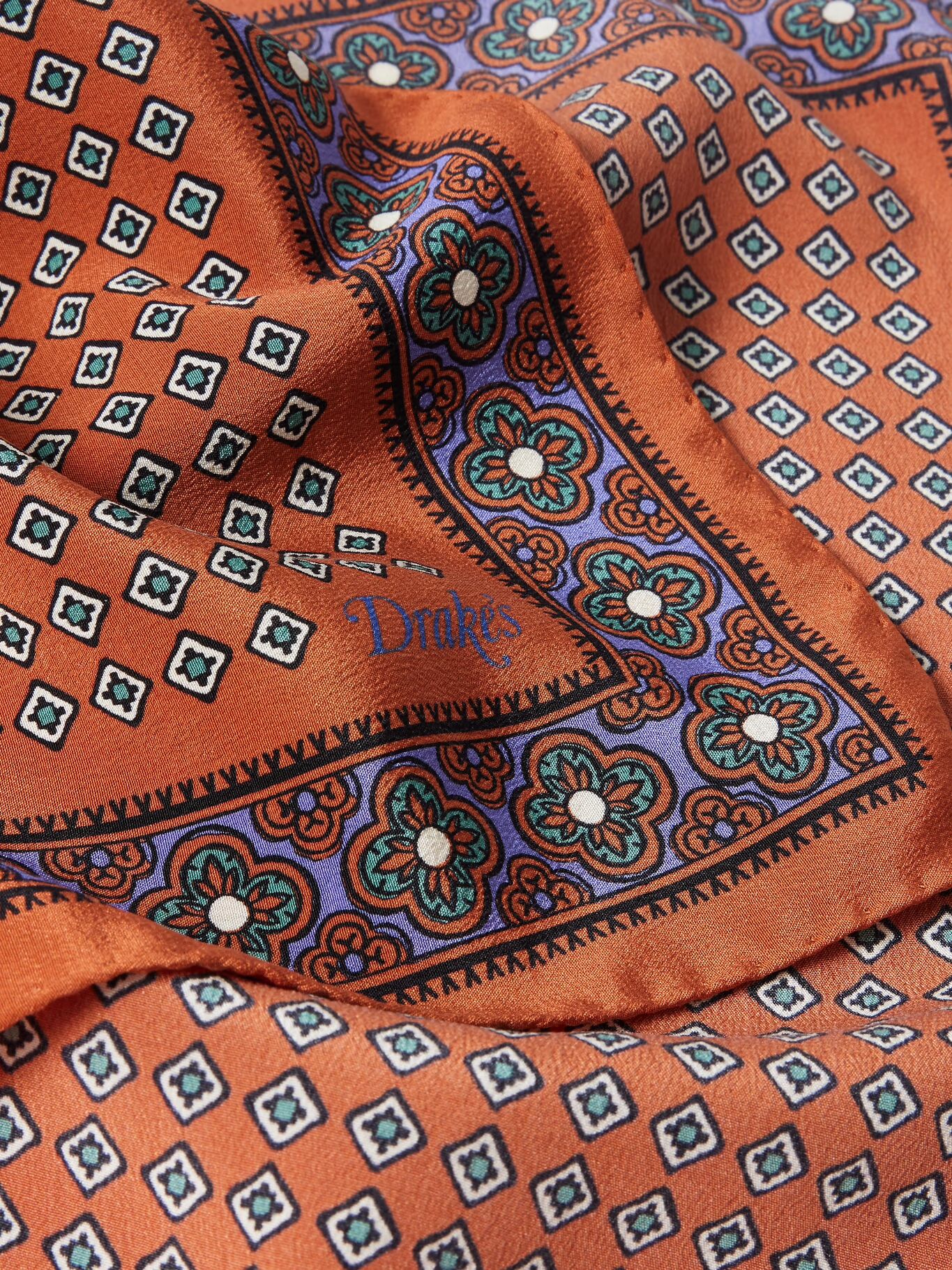 Шелковый нагрудный платок с принтом DRAKE'S, оранжевый
Шелковый нагрудный платок с принтом DRAKE'S, оранжевый