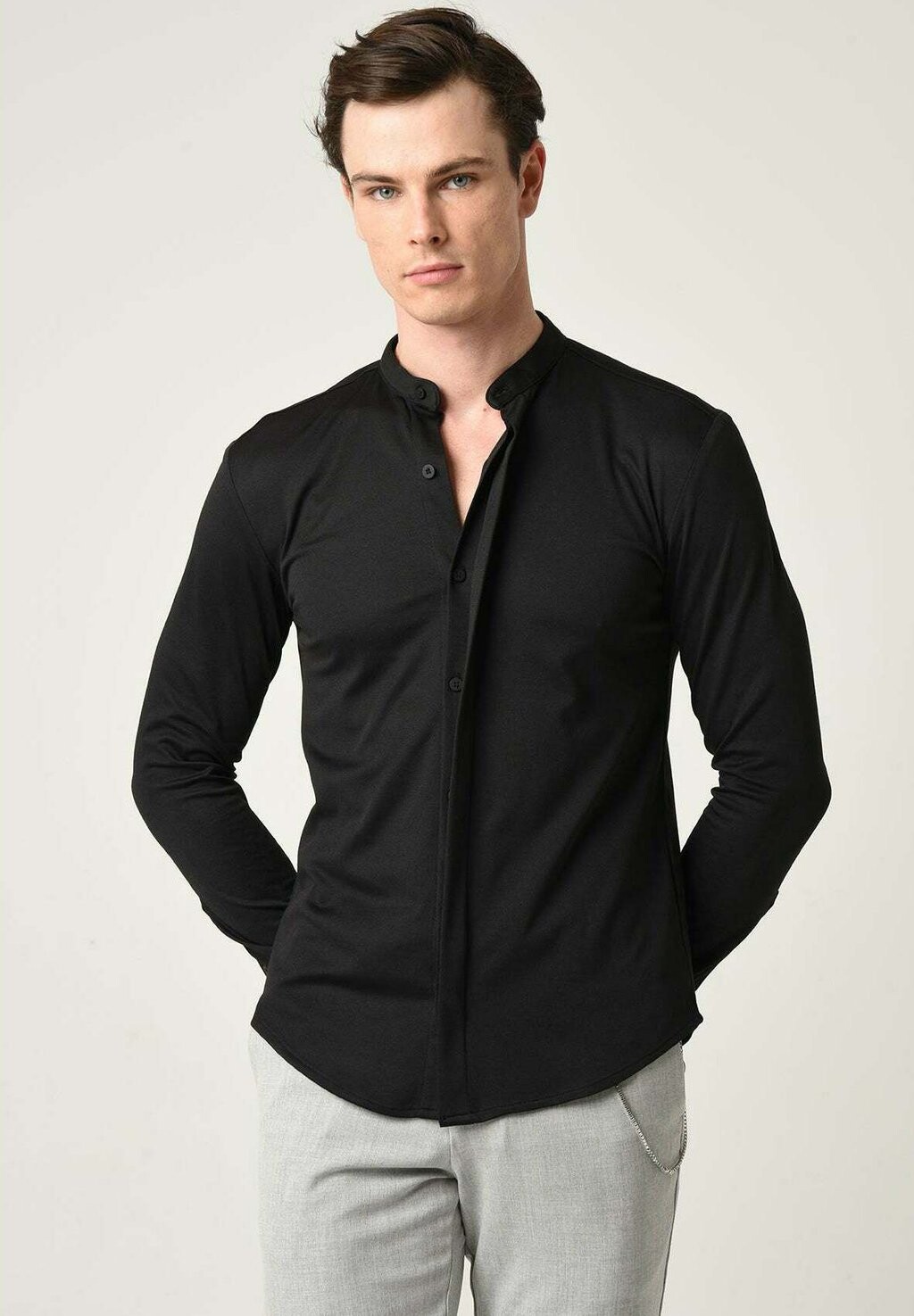 Рубашка Grandad Collar Скрытая Пуговина С Длинным Рукавом Antioch, черный
Рубашка Grandad Collar Скрытая Пуговина С Длинным Рукавом Antioch, черный