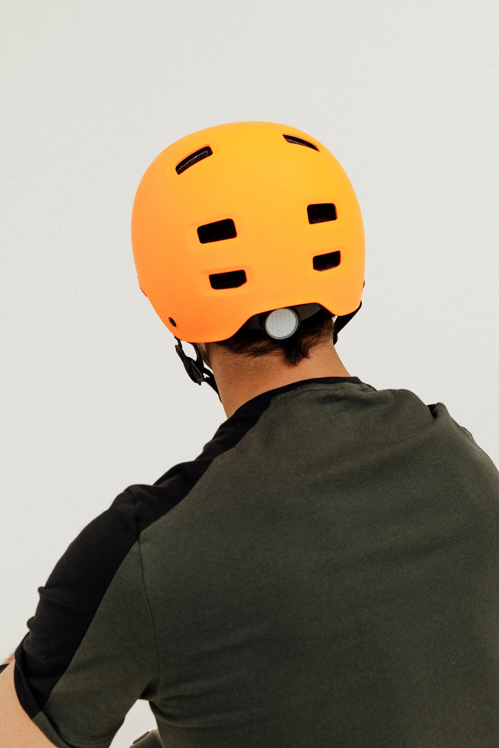 Шлем для скейтбординга и скутера MF540 - неоновый оранжевый Oxelo
Шлем для скейтбординга и скутера MF540 - неоновый оранжевый Oxelo