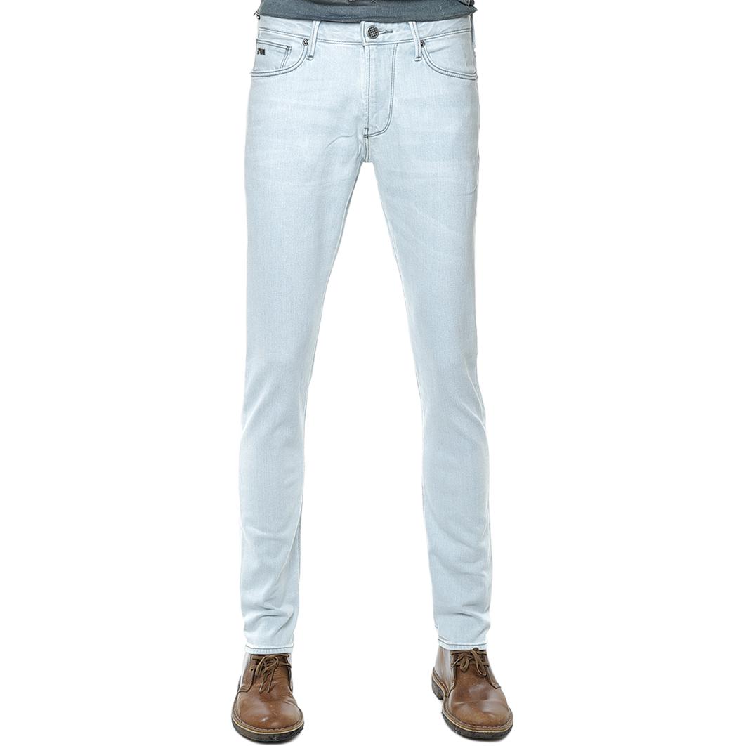 EMPORIO ARMANI EA SS25 Джинсы мужские светло-голубые
EMPORIO ARMANI EA SS25 Джинсы мужские светло-голубые