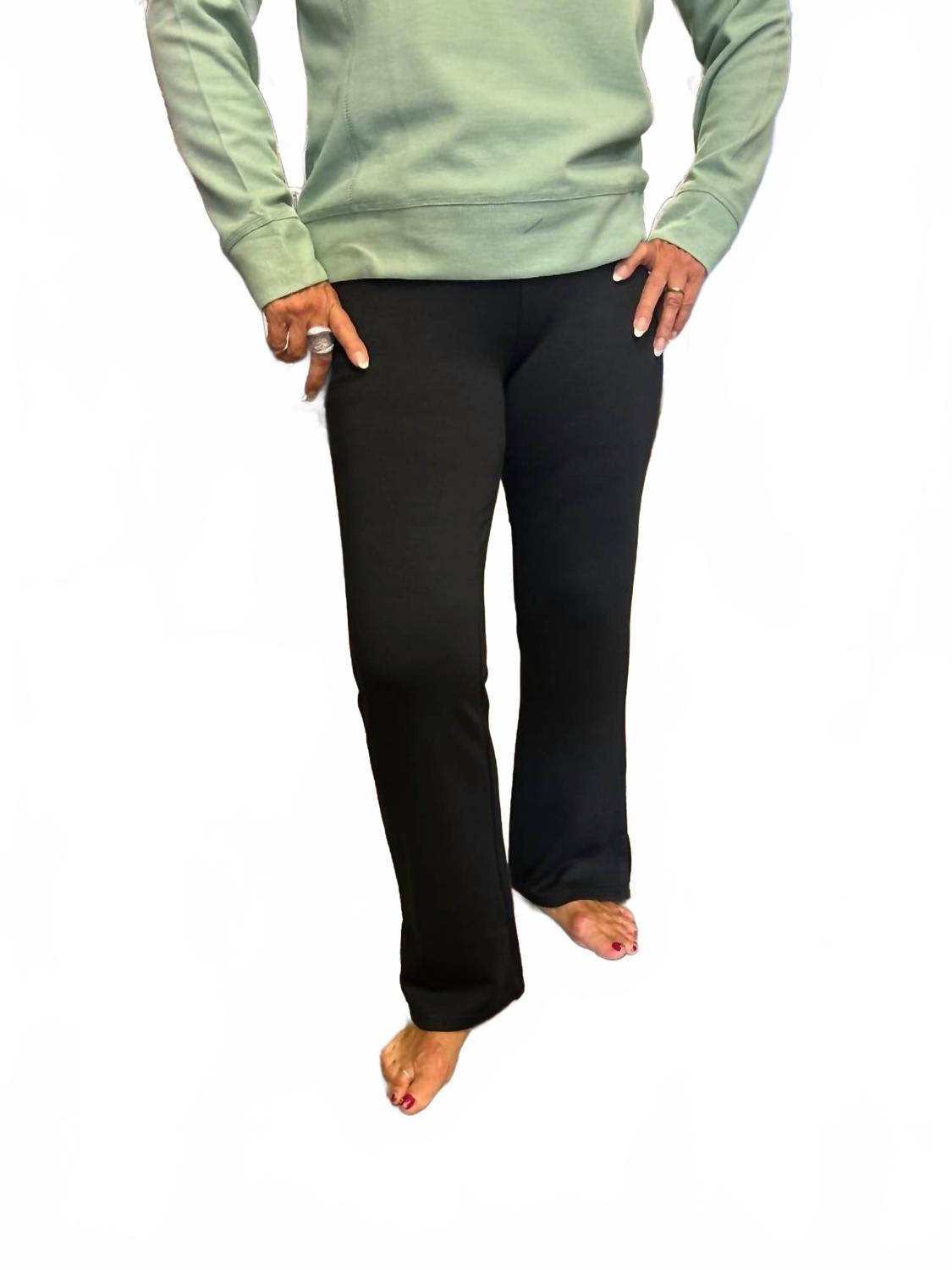 Черные дорожные брюки на резинке Lulu-B
Черные дорожные брюки на резинке Lulu-B