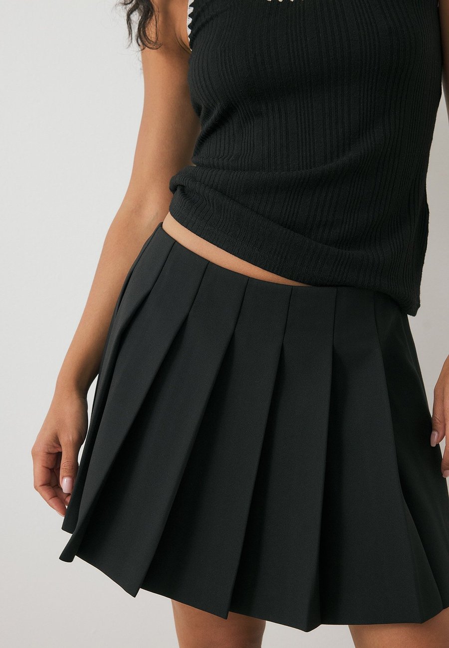 Юбка NA-KD A-line skirt, Black
Юбка NA-KD A-line skirt, Black