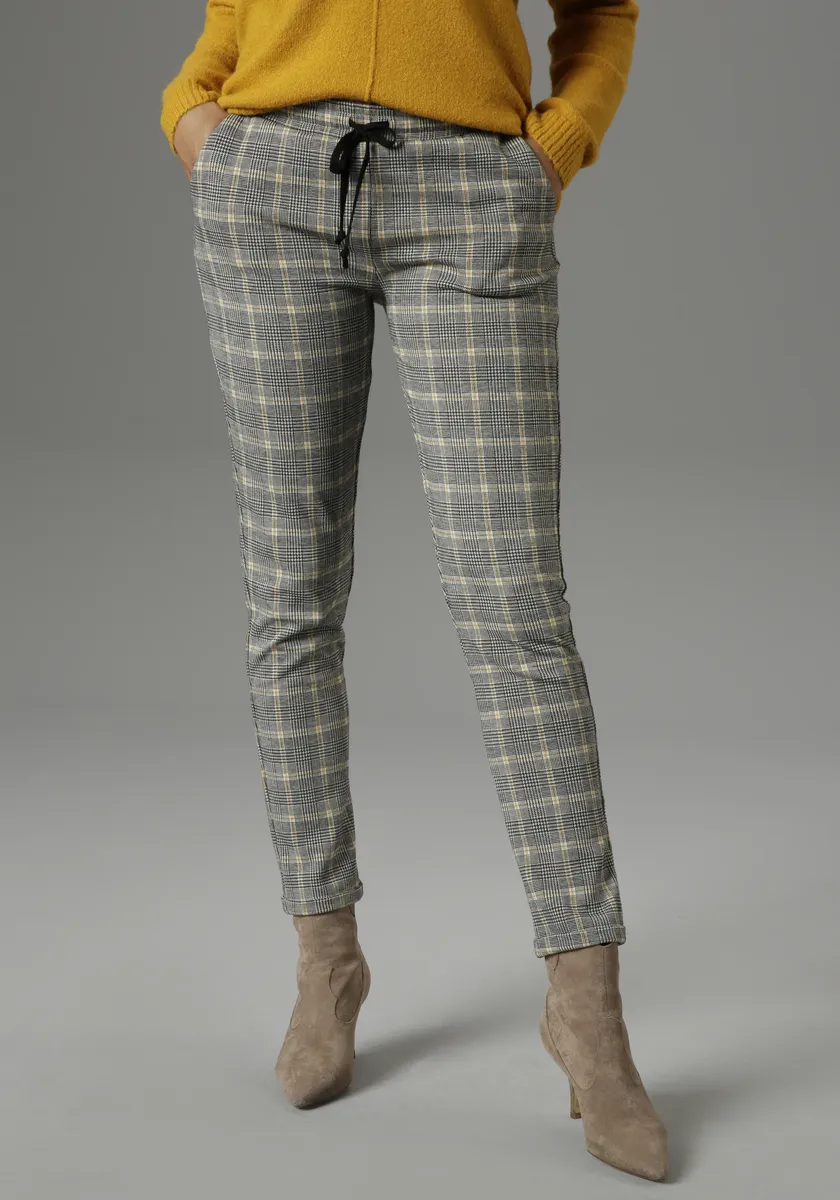 Брюки без застежки Aniston SELECTED в клетку, цвет Hellgrau-Schwarz-Mais-Kariert
Брюки без застежки Aniston SELECTED в клетку, цвет Hellgrau-Schwarz-Mais-Kariert