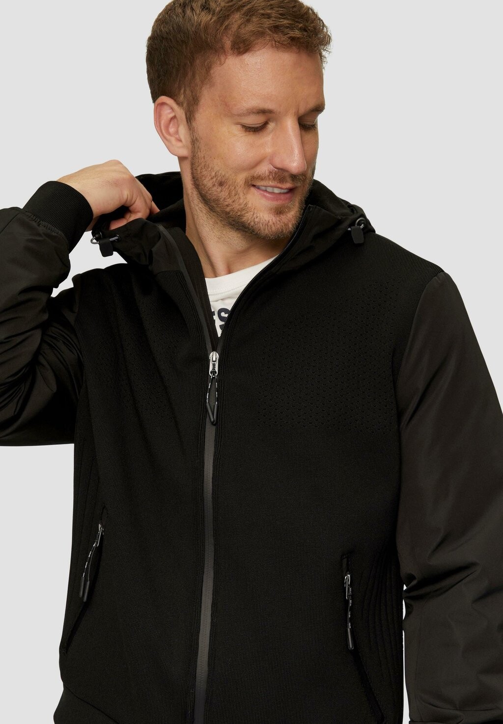 Толстовка на молнии s.Oliver, черный
Толстовка на молнии s.Oliver, черный