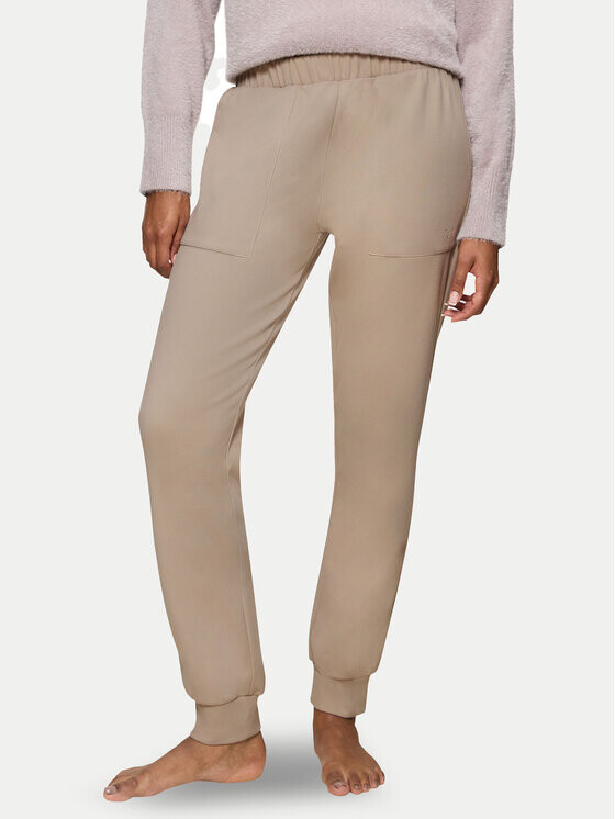 Пижамные штаны стандартного кроя Triumph, бежевый
Пижамные штаны стандартного кроя Triumph, бежевый