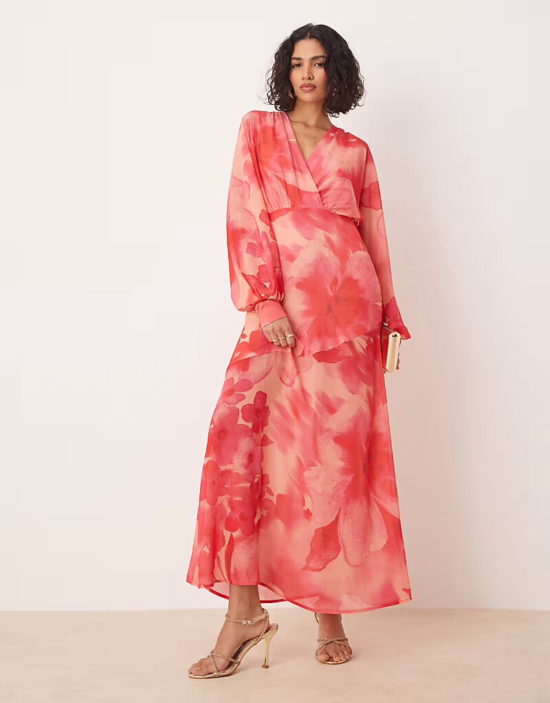 Платье макси Pretty Lavish с глубоким вырезом и рукавами-фонариками в розово-красных тонах с цветочным принтом
Платье макси Pretty Lavish с глубоким вырезом и рукавами-фонариками в розово-красных тонах с цветочным принтом