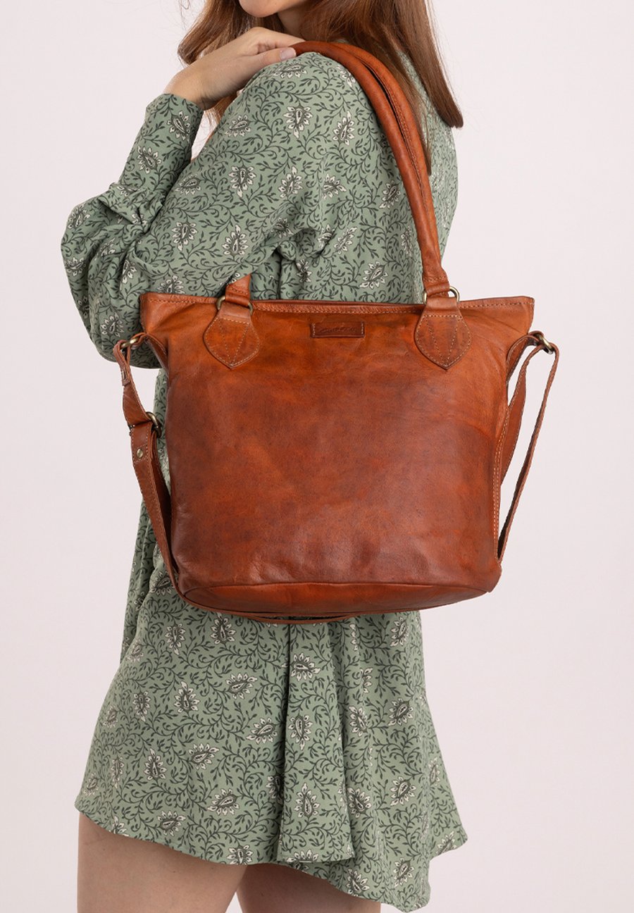 Сумка Gusti Leder THERESE NEW, Braun/Mottled Brown
Сумка Gusti Leder THERESE NEW, Braun/Mottled Brown