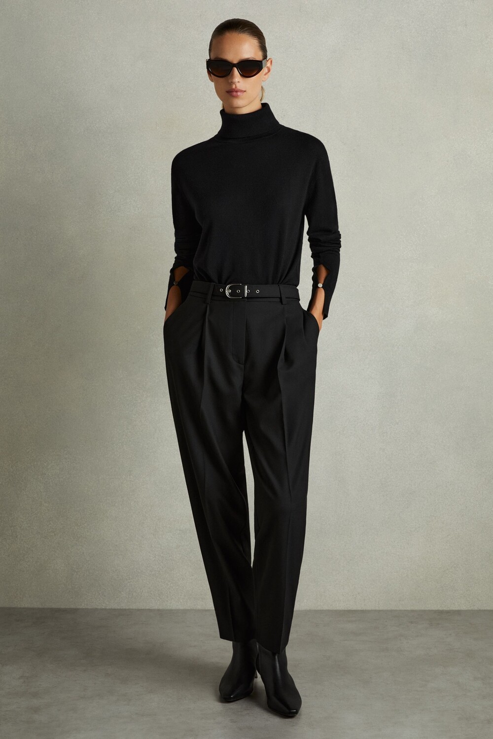 Джемпер Macy из мериносовой шерсти с высоким воротником Reiss, черный