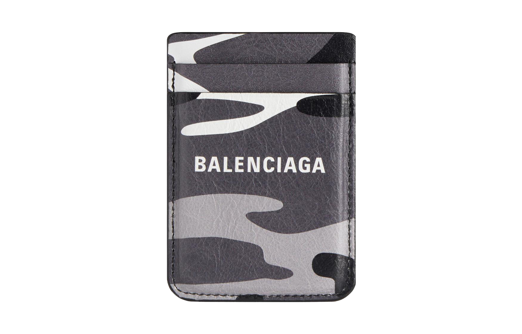 Balenciaga Кожаный картхолдер мужской серо-белый
Balenciaga Кожаный картхолдер мужской серо-белый