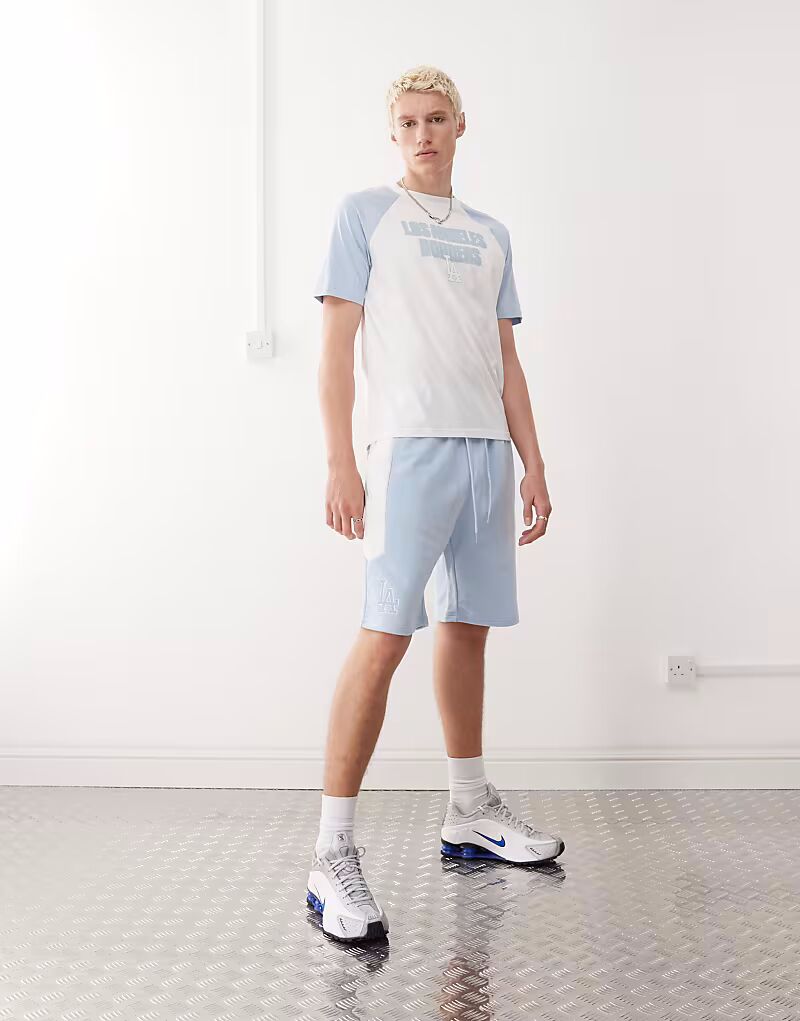 Шорты New Era
Шорты New Era