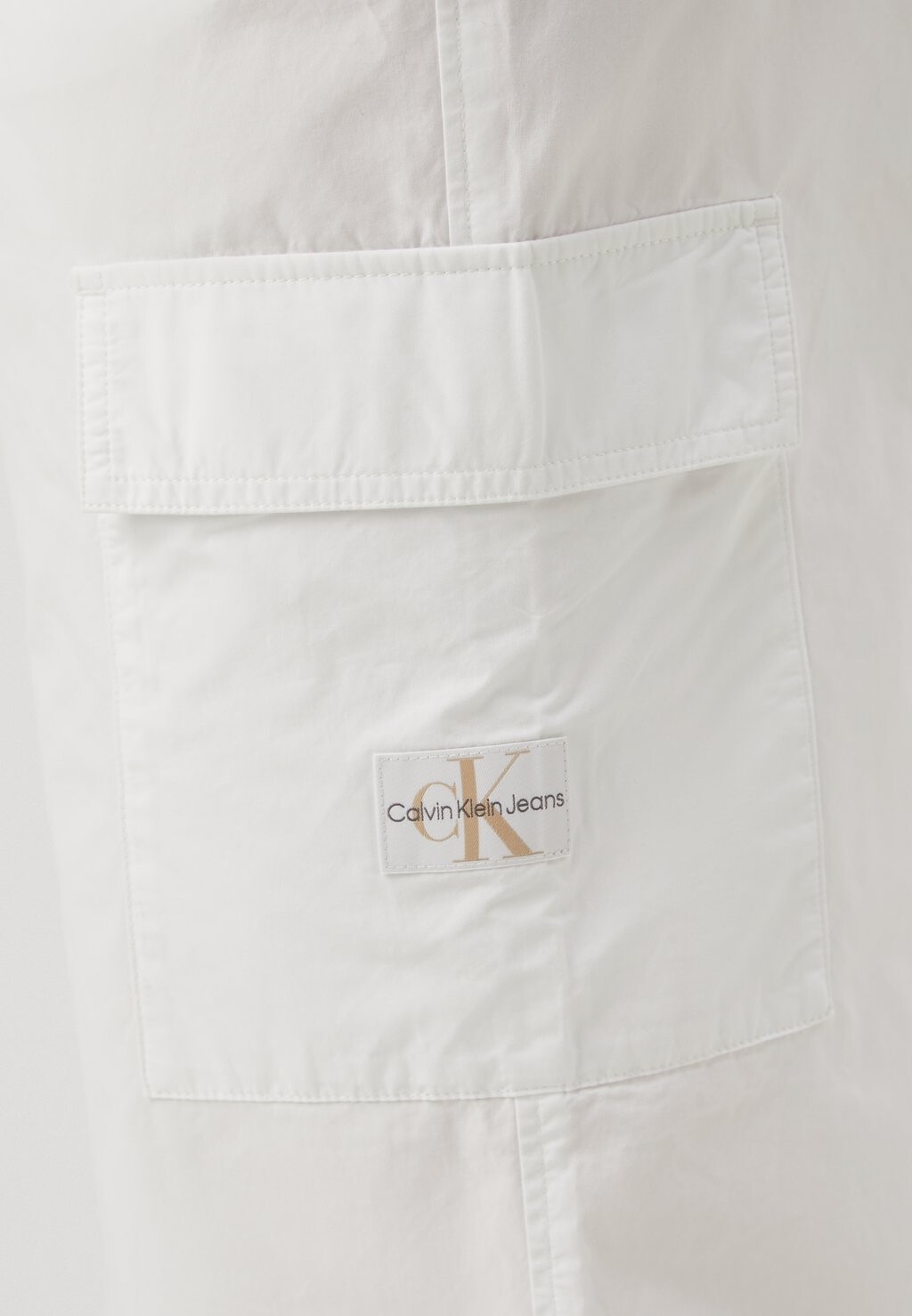 Брюки с боковыми карманами Utility Pants Calvin Klein, ярко-белые 
Брюки с боковыми карманами Utility Pants Calvin Klein, ярко-белые