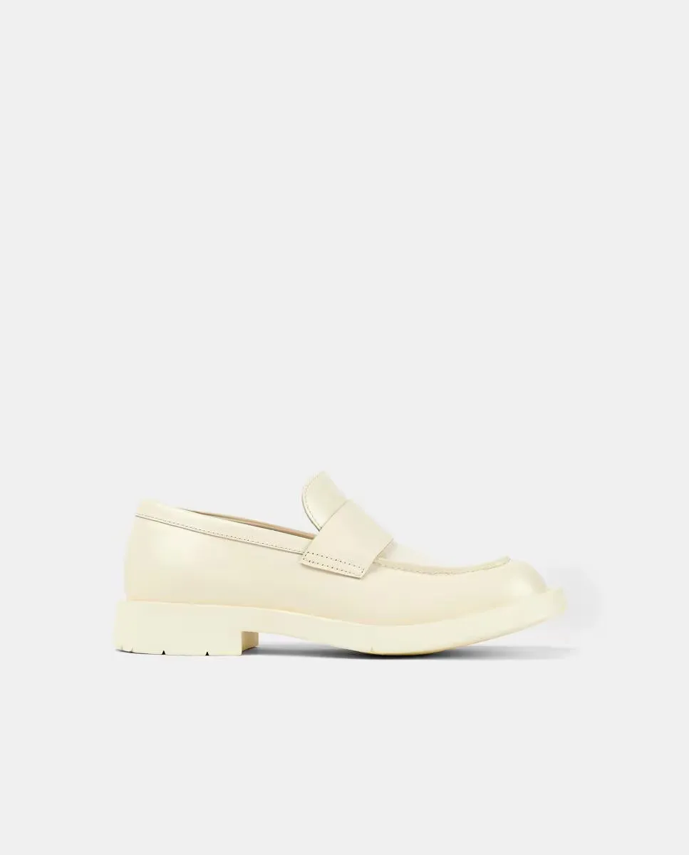 Кожаные мокасины унисекс с фирменной деталью на стельке camperlab, белый
Кожаные мокасины унисекс с фирменной деталью на стельке camperlab, белый