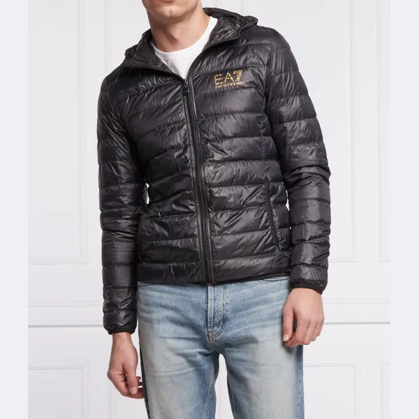 Пуховик стандартного кроя Ea7, черный
Пуховик стандартного кроя Ea7, черный