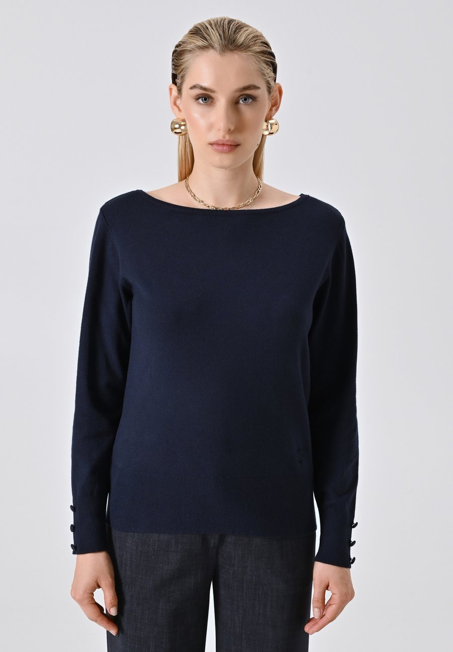 Джемпер Rinascimento Jumper, Blue/Mottled Blue
Джемпер Rinascimento Jumper, Blue/Mottled Blue